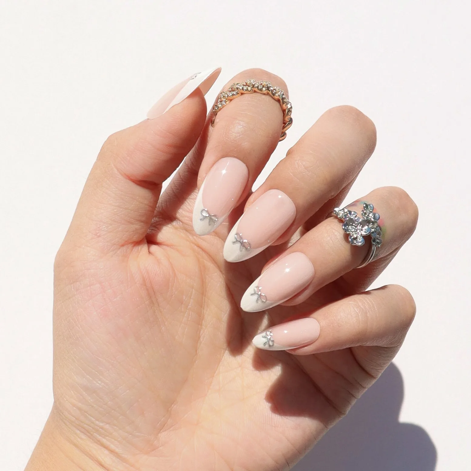 Style Bow-So-Pearl press-on nagels voor elke gelegenheid