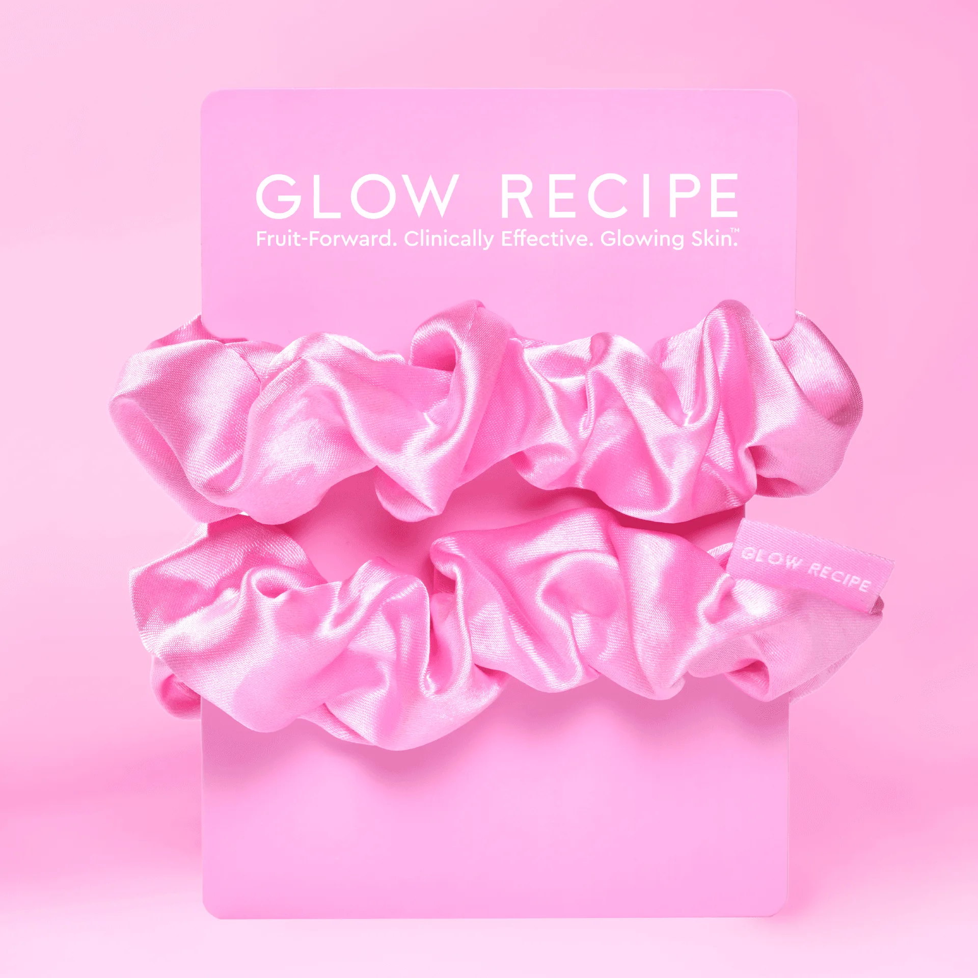 Jak stylizować zestaw scrunchies Glow Gang do włosów i na nadgarstek