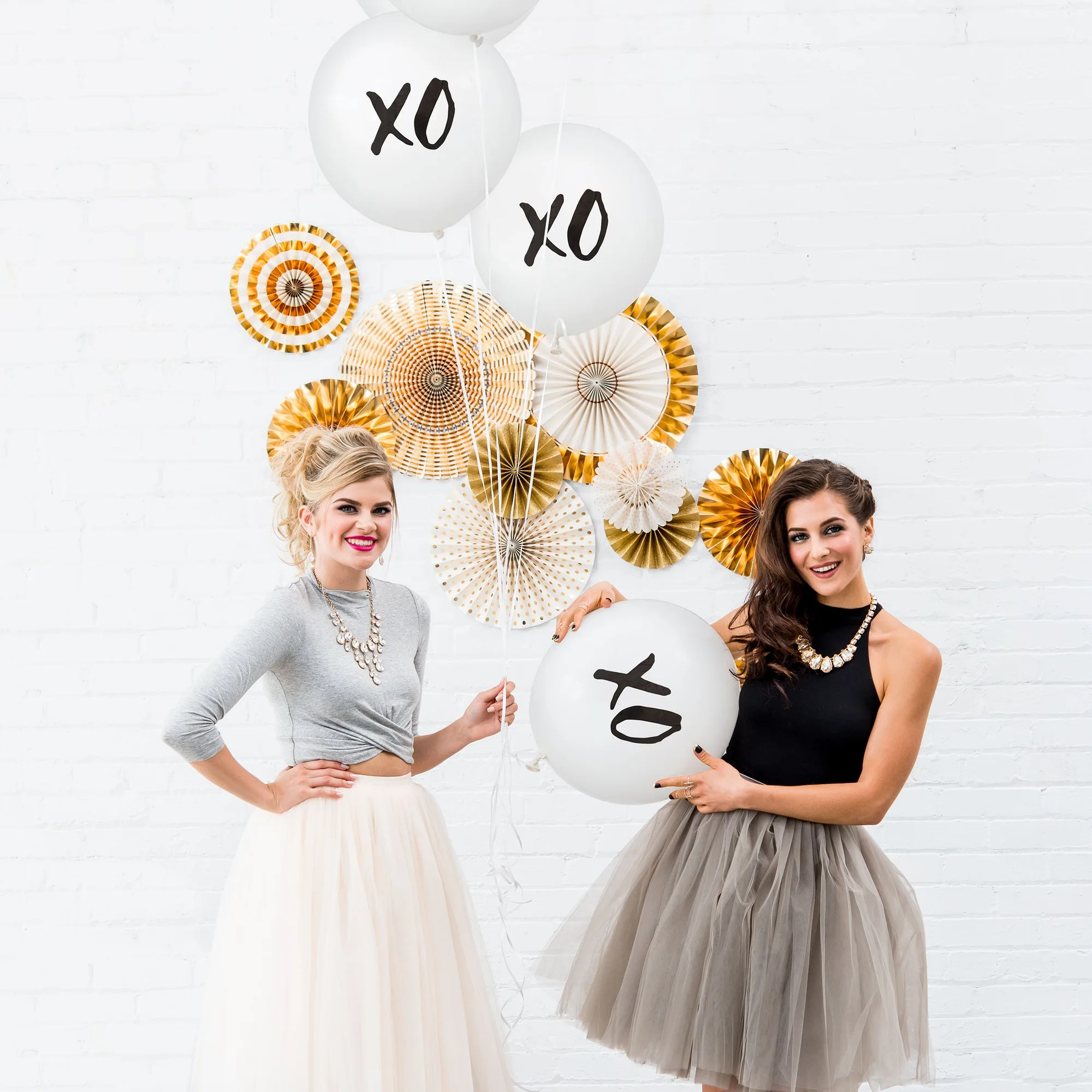 Globos redondos blancos grandes de 17" para boda - XO - Set de 3