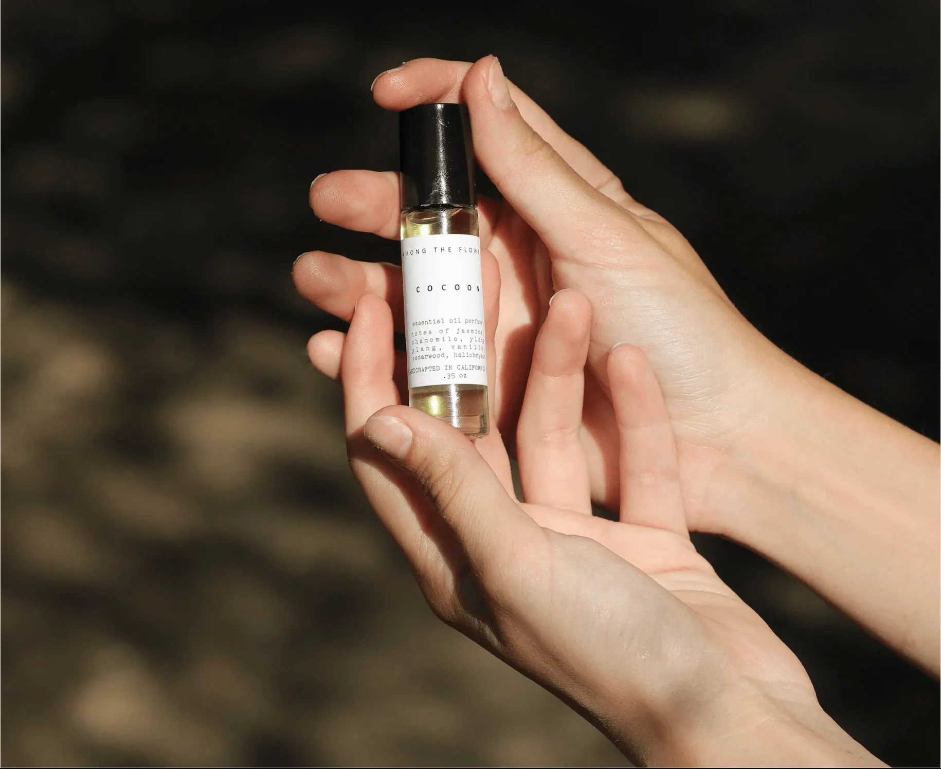 Cocoon Natural Perfume: A Subtle Scent for Sensitive Skin