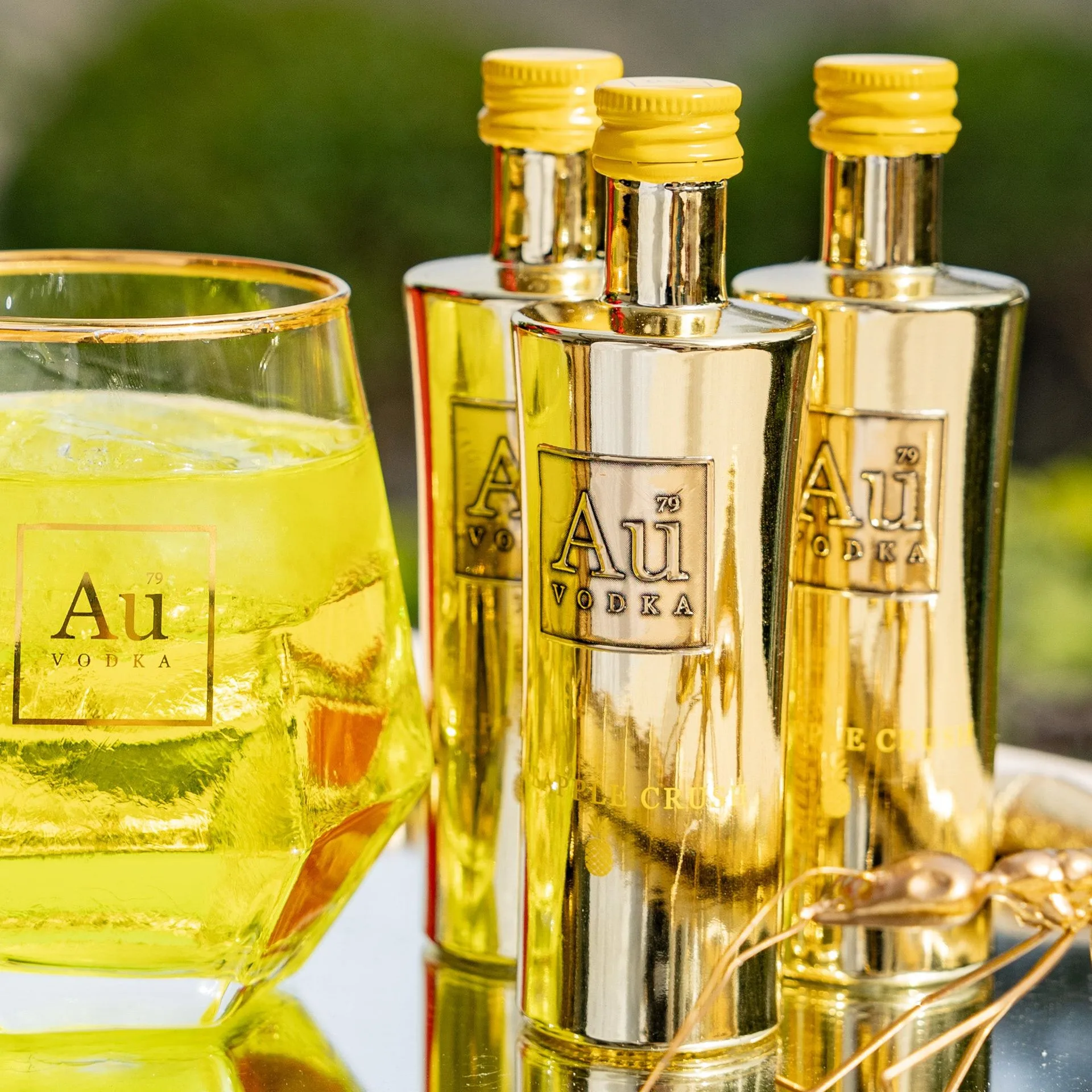 Au Vodka Pineapple Crush Miniature