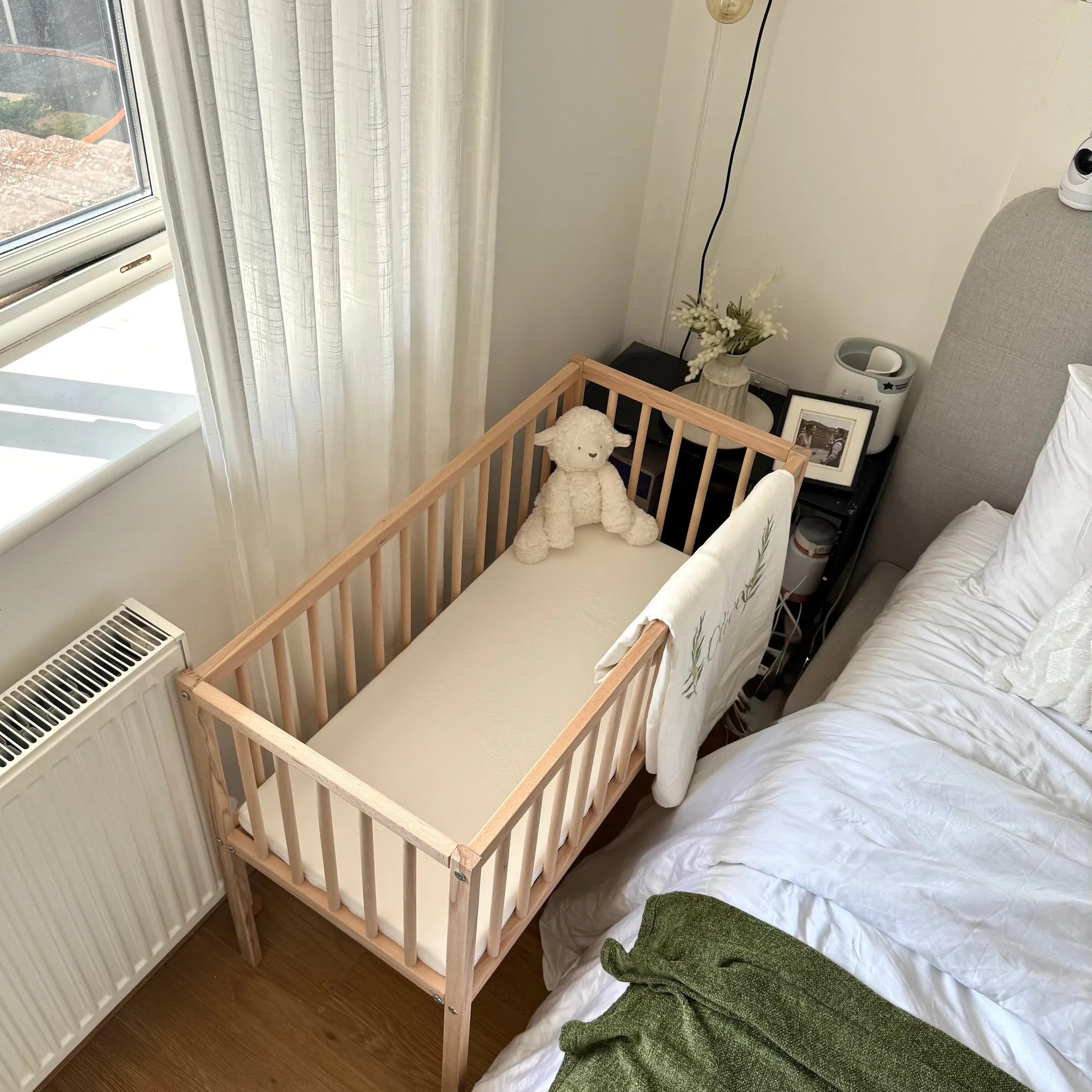 How to Assemble the Mokee Bedside Crib Beech 90x40