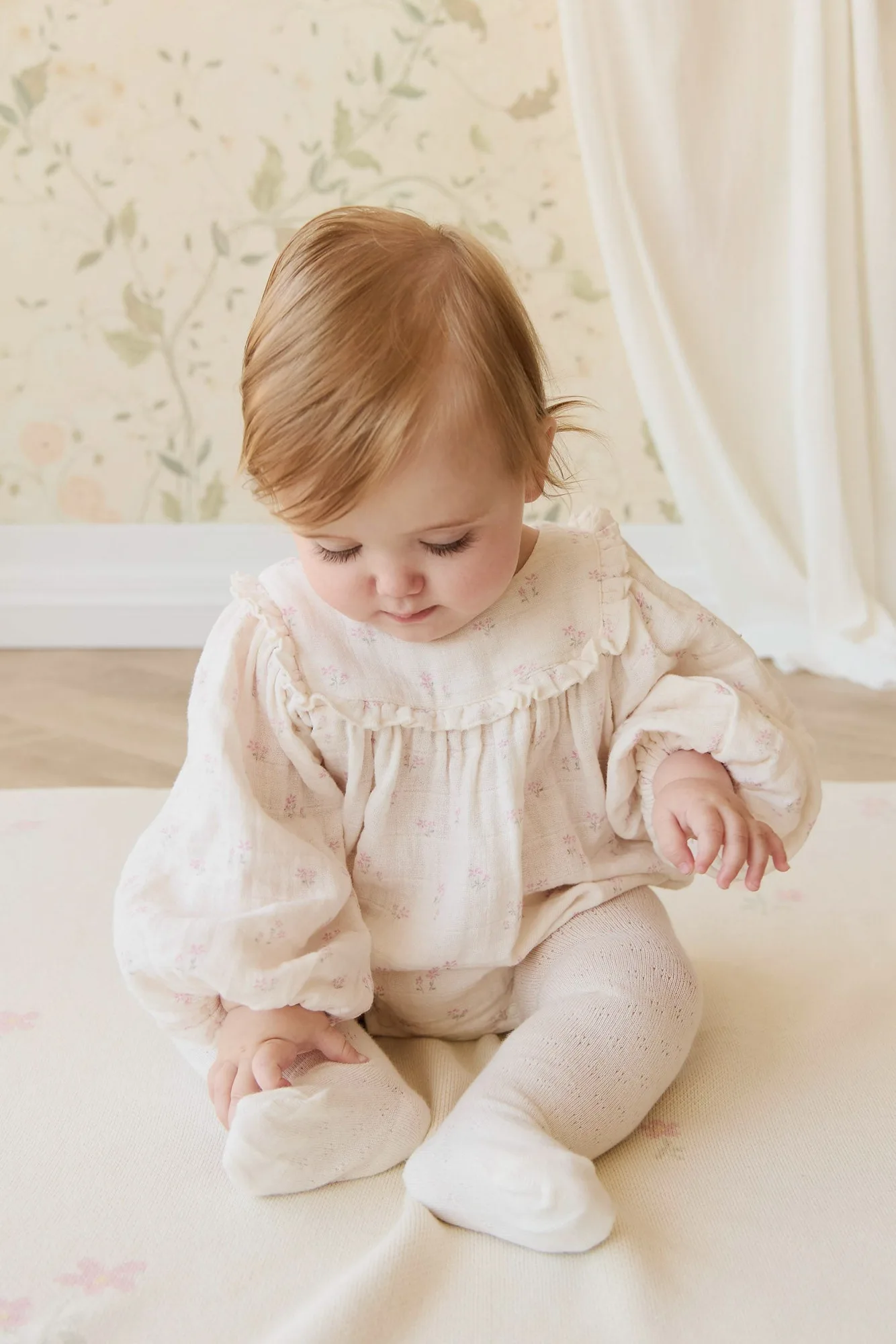 Cotton vs. Muslin Playsuits: What's the Difference?