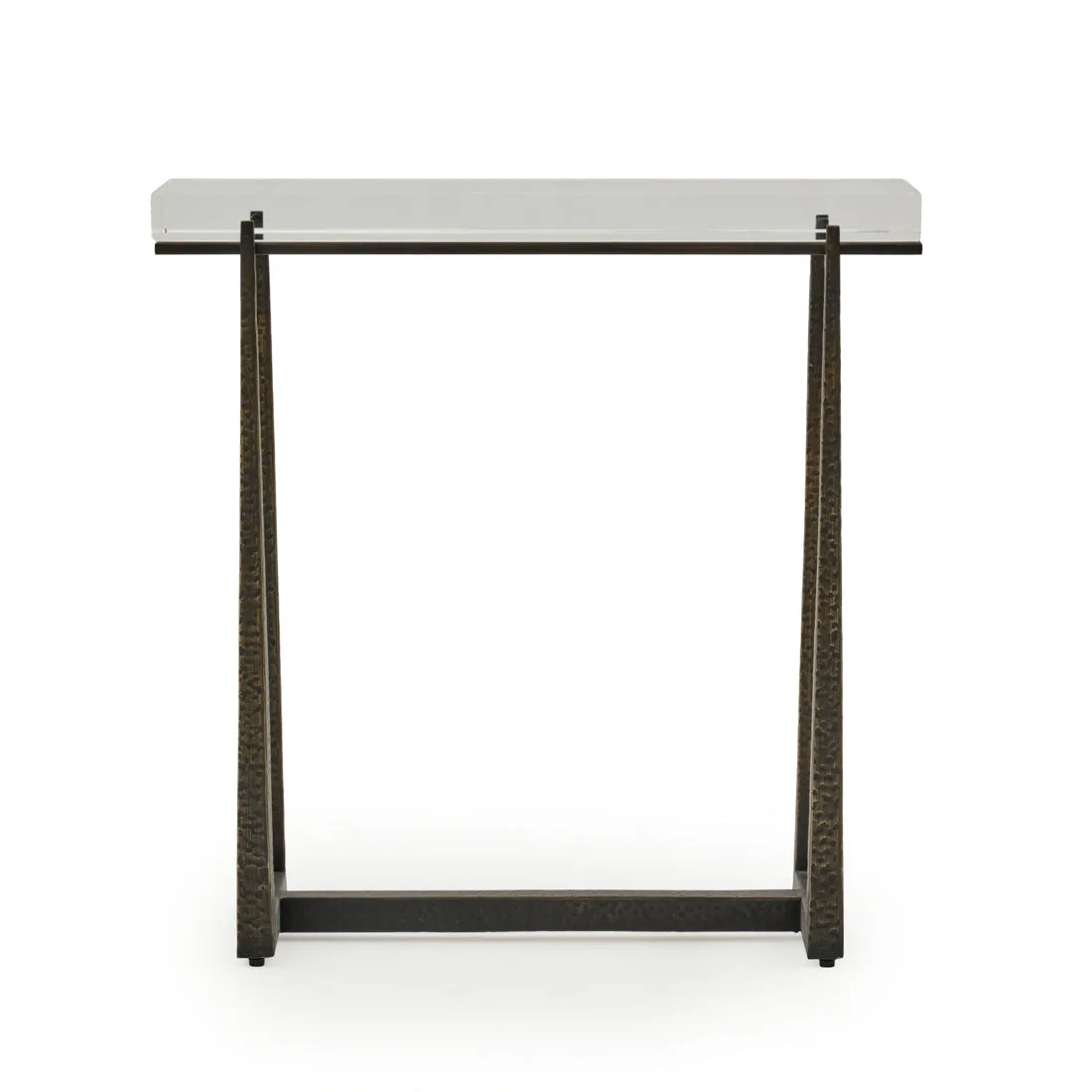 Comment styliser une table d'appoint dans un petit salon