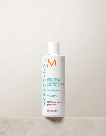 How to Create Beach Waves with Moroccanoil Styling Products