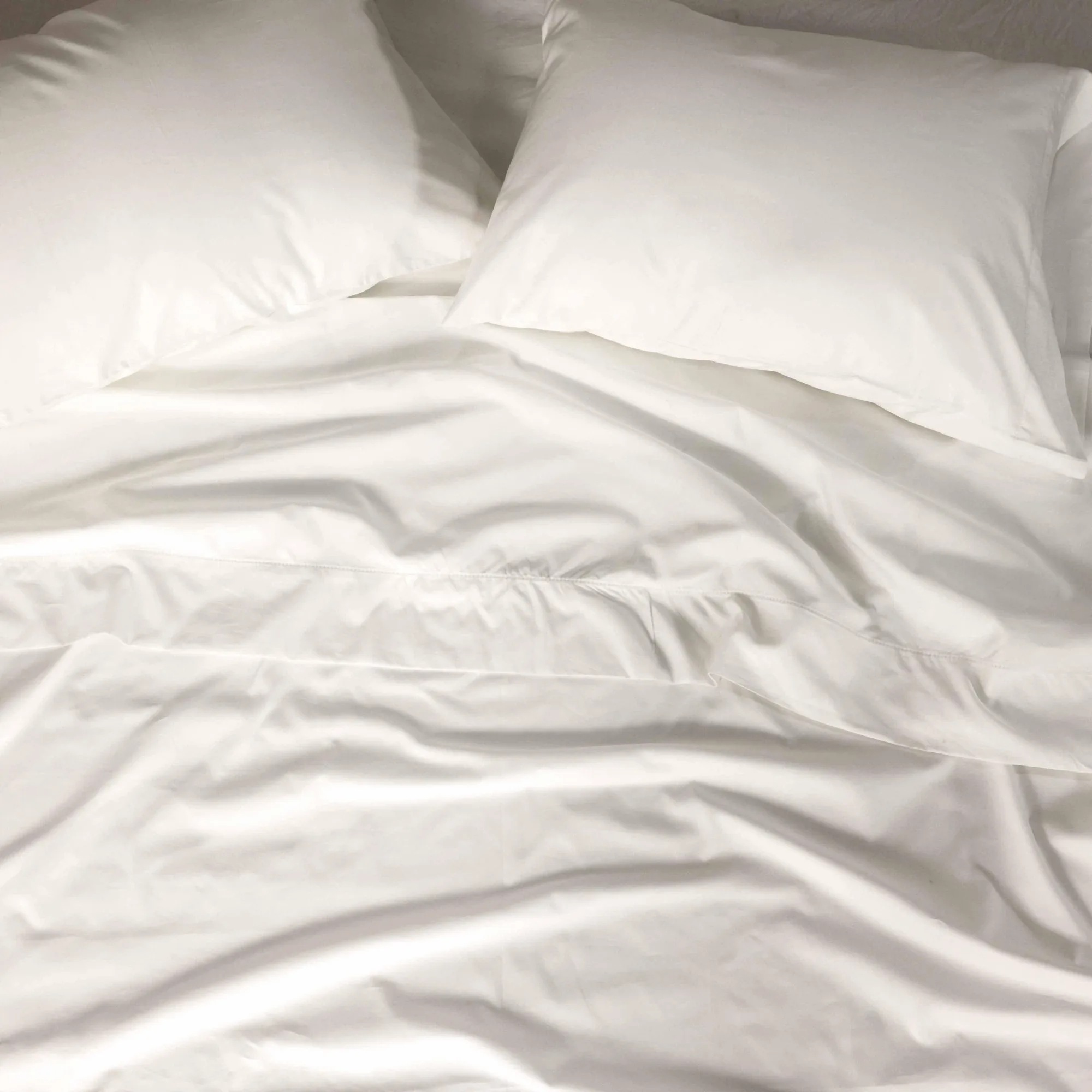 Best Bedding Materials for Hot Sleepers: Percale, Linen, and More