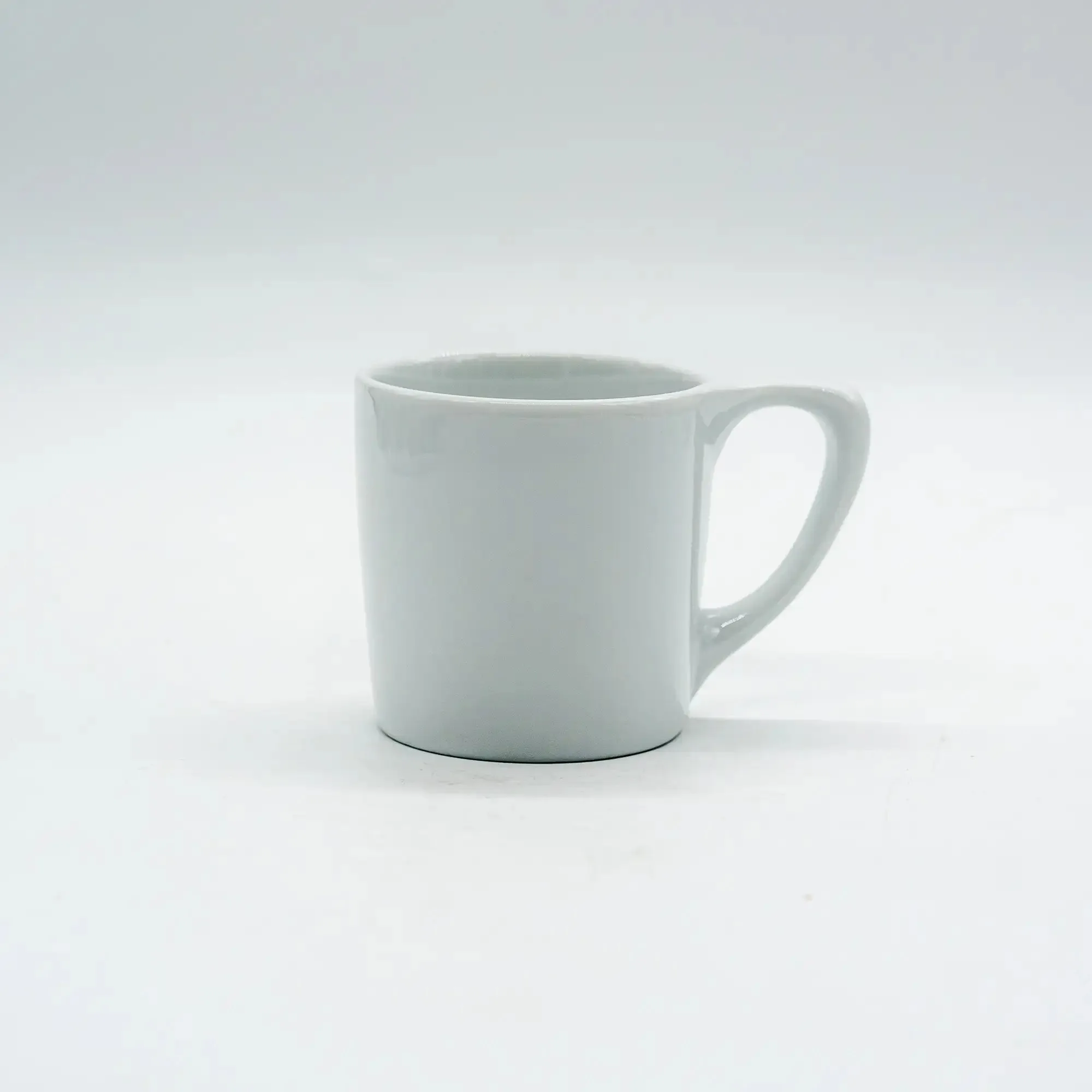 Diner Mug vs Tumbler: Kuinka valita kahvikuppisi