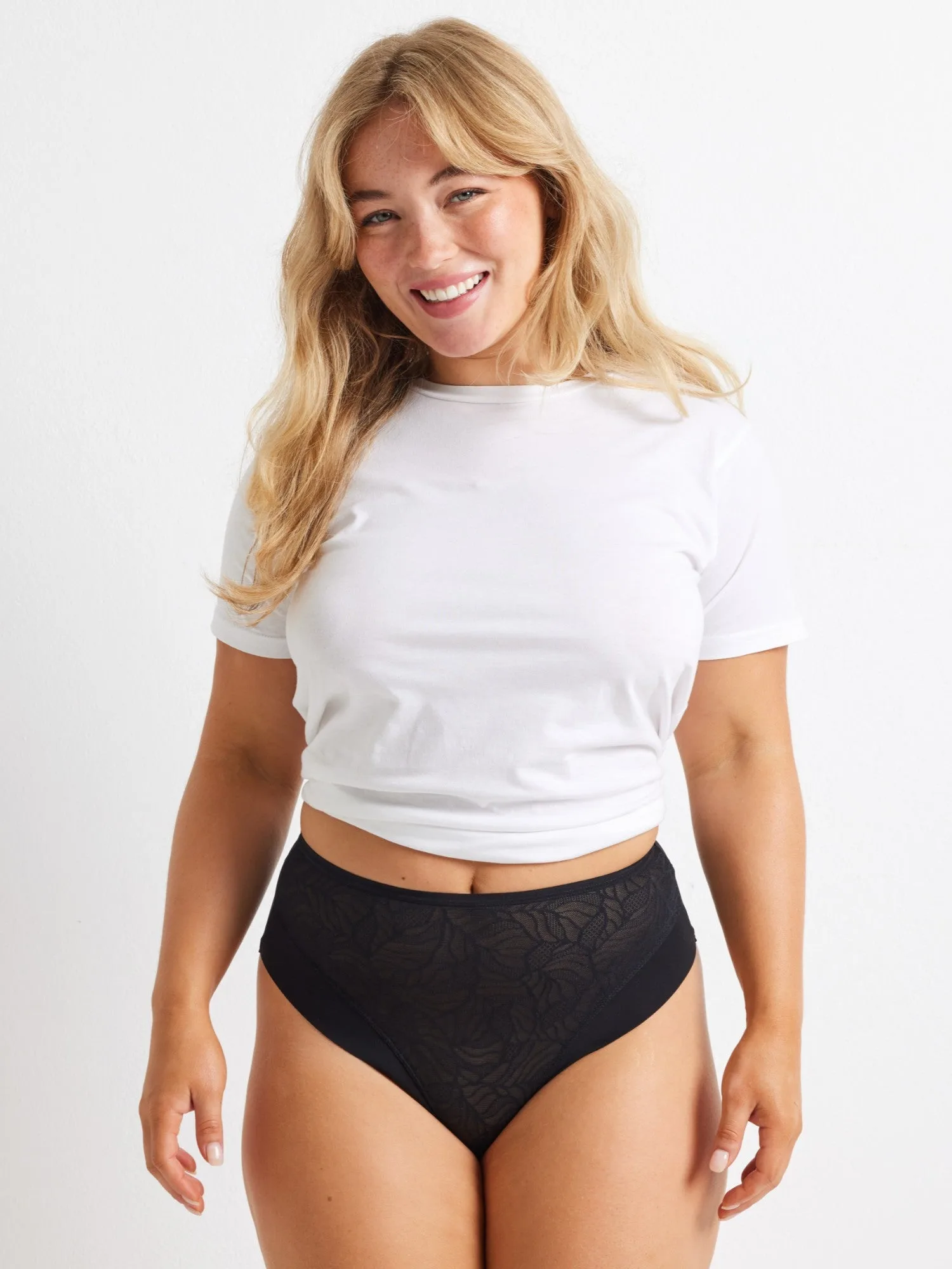 Sleek & Smooth Lace Mid Rise