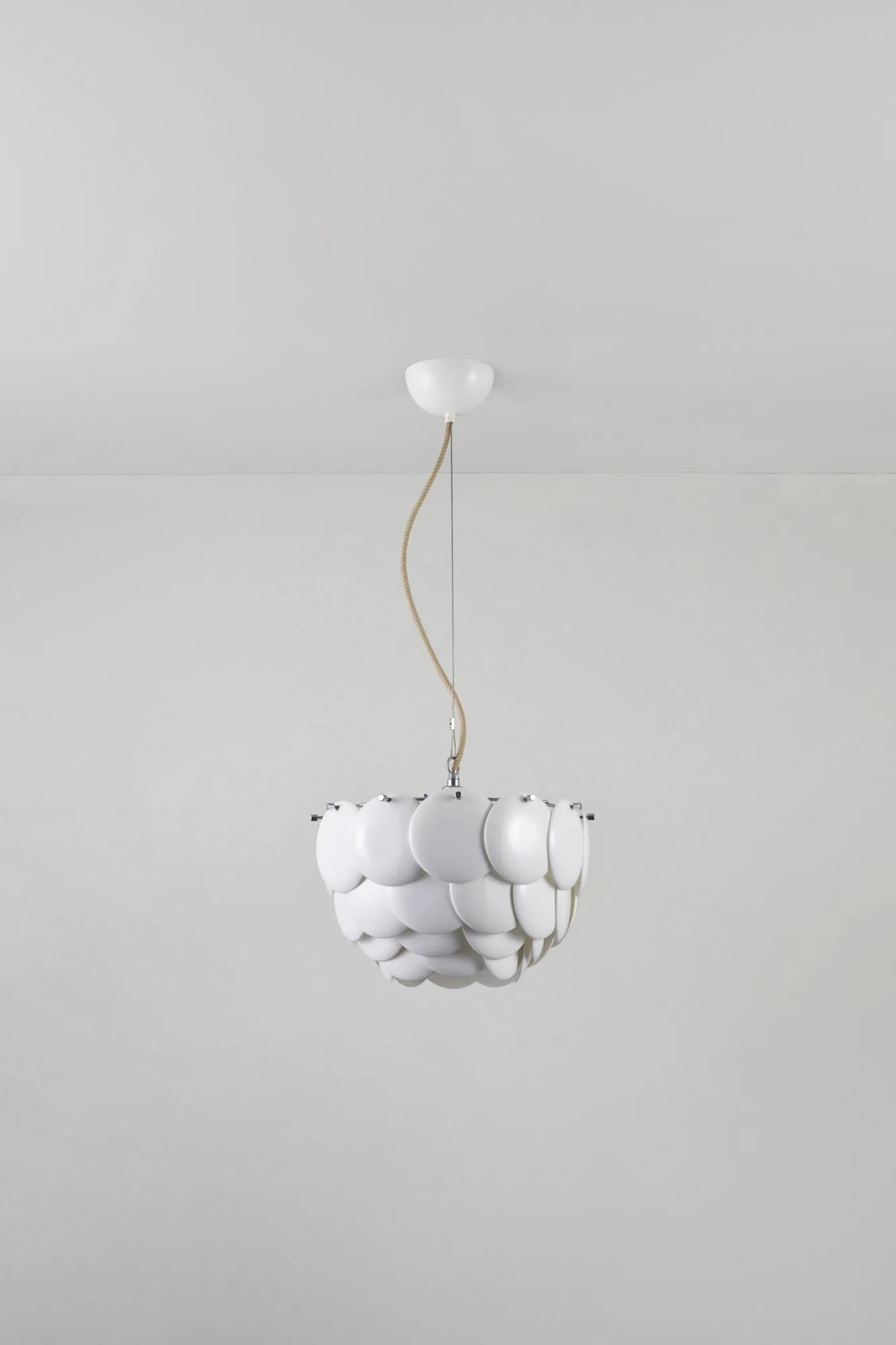 Pembridge Size 1 Pendant Review: A Natural Touch for Timeless Interiors