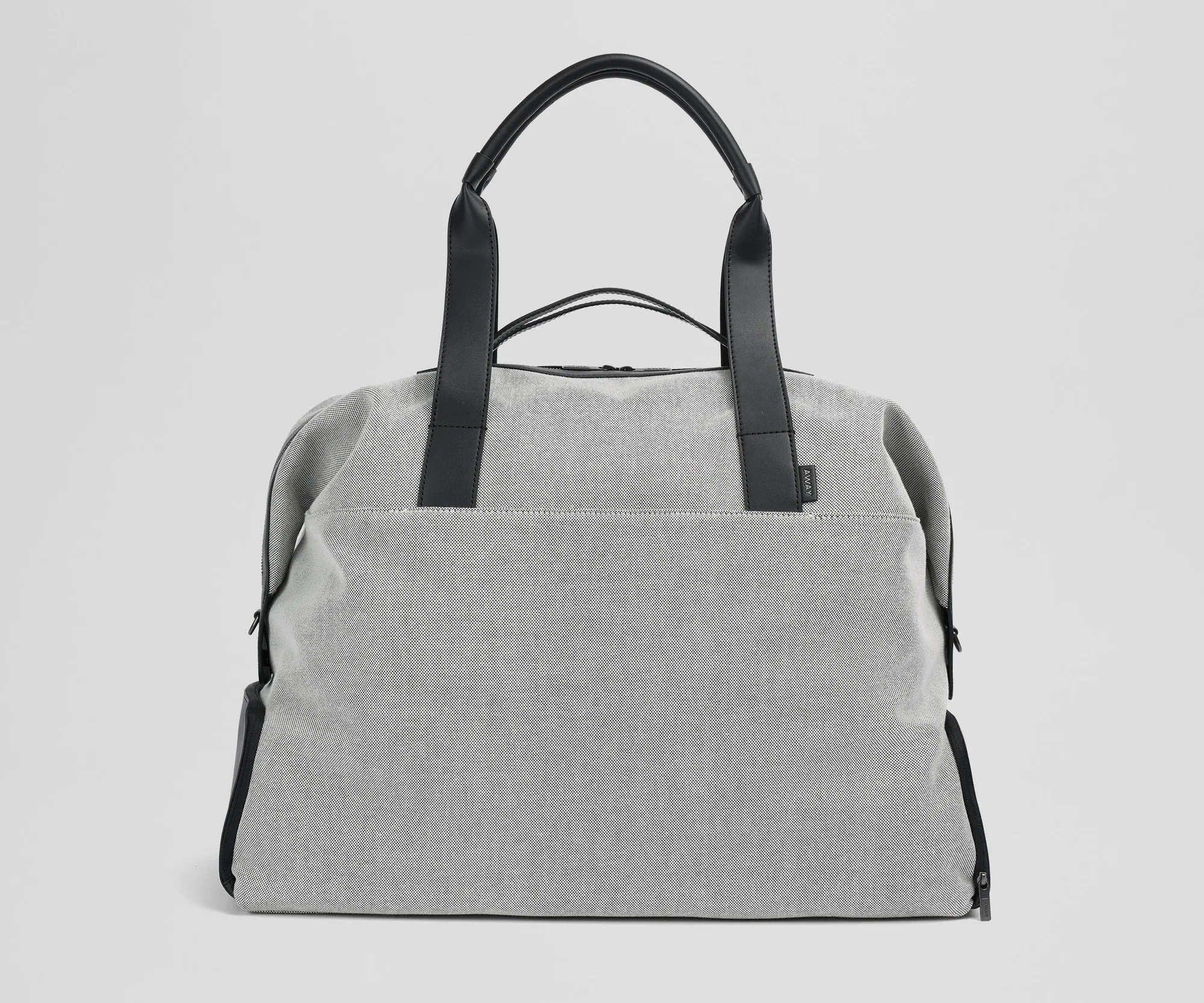 How to Pack a Featherlight Weekender for a 3-Day Trip