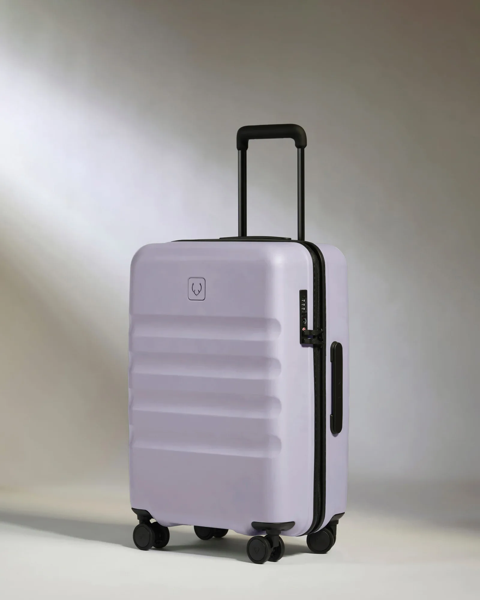 Large Carry-On Luggage: What Fits Inside a 21-Inch Case