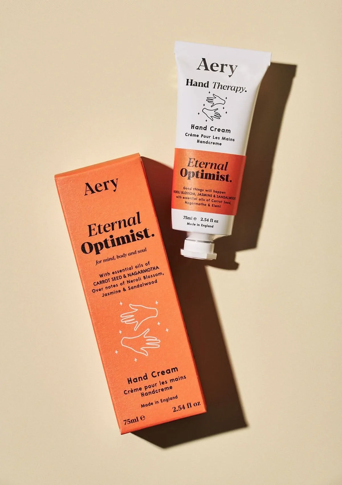 How to Use a Hand Cream for Maximum Moisture and Aromatherapy Benefits