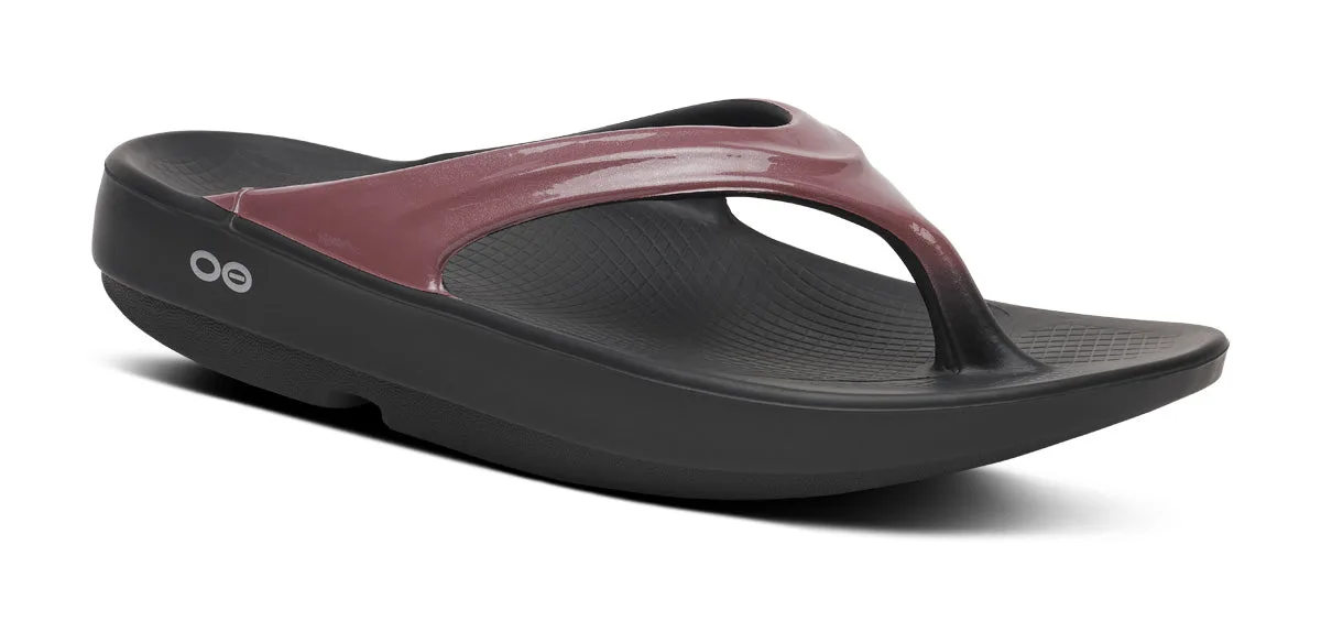 OOlala Luxe vs OOriginal feminino: Qual chinelo de dedo?