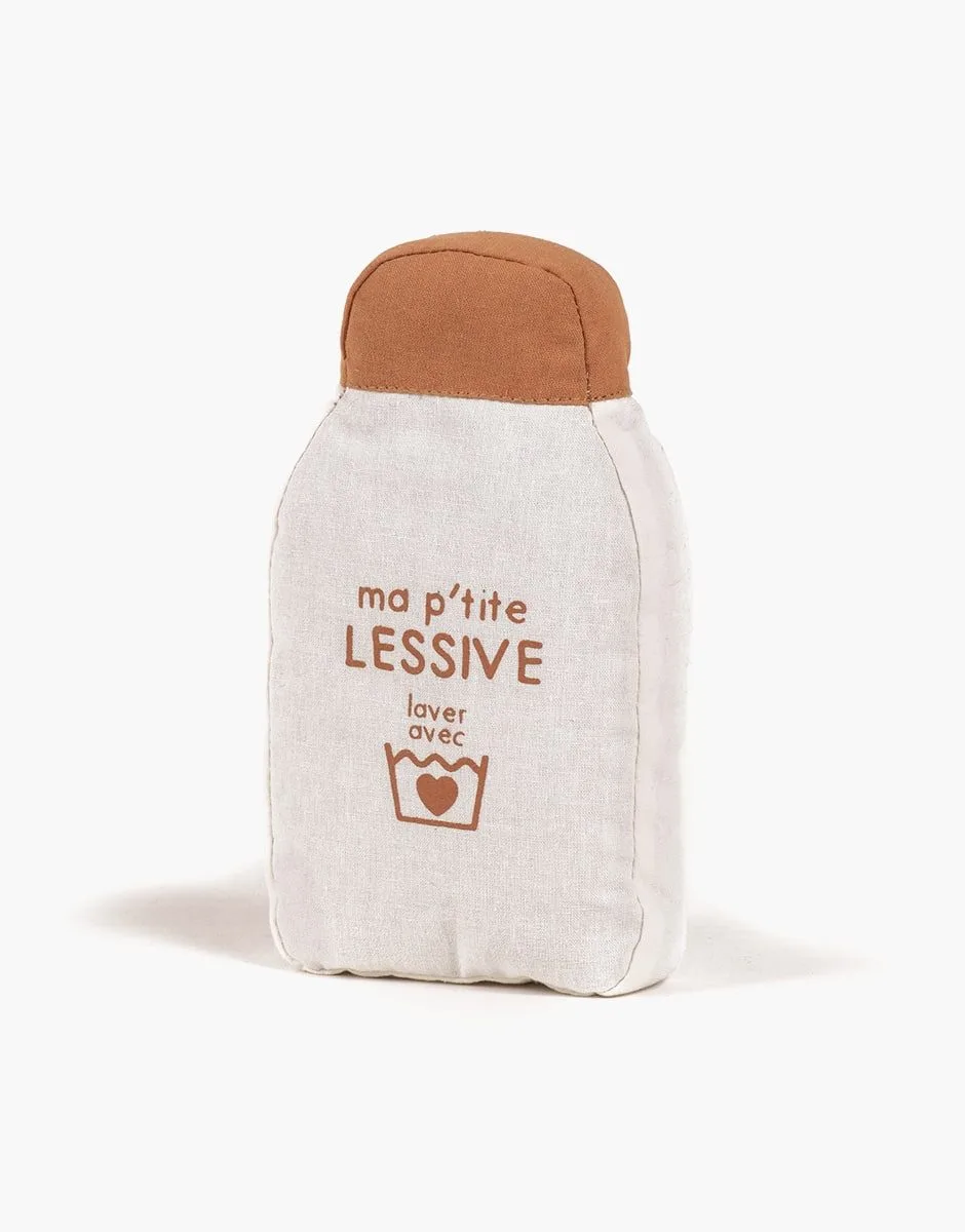 Lessive, taches, lavage : entretenir le linge de poupée
