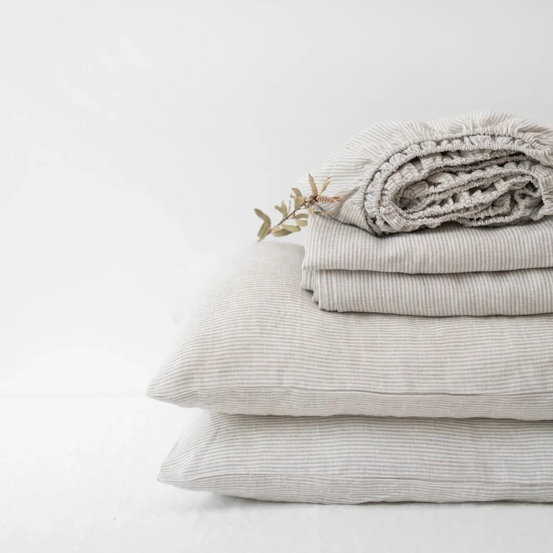 Best Linen Fabrics for Sewing Summer Skirts: Flowy & Breathable Picks