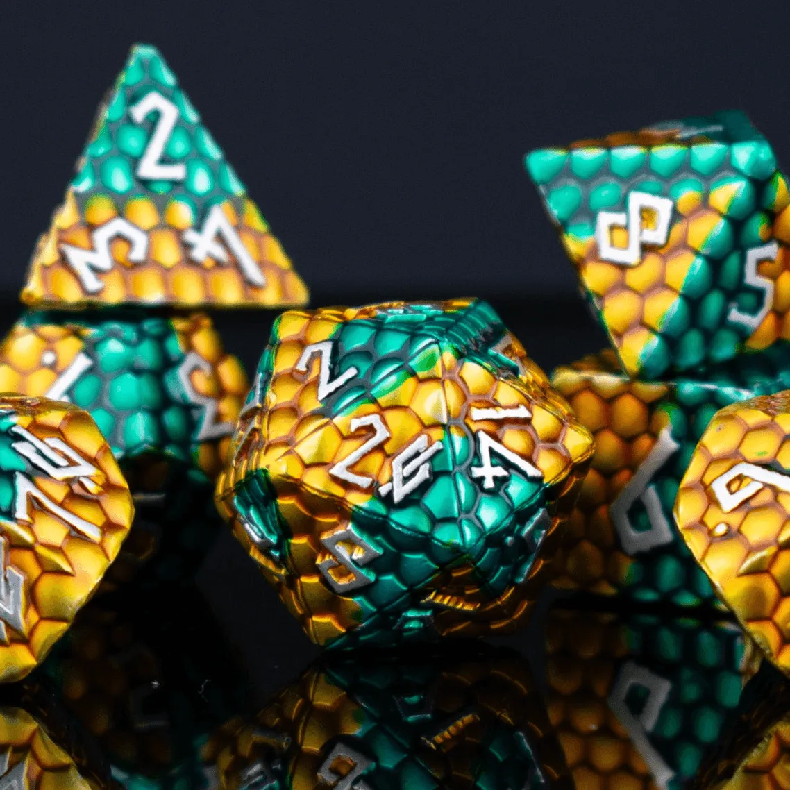 How to Choose a Green and Gold Dragon's Egg Metal Dice Set