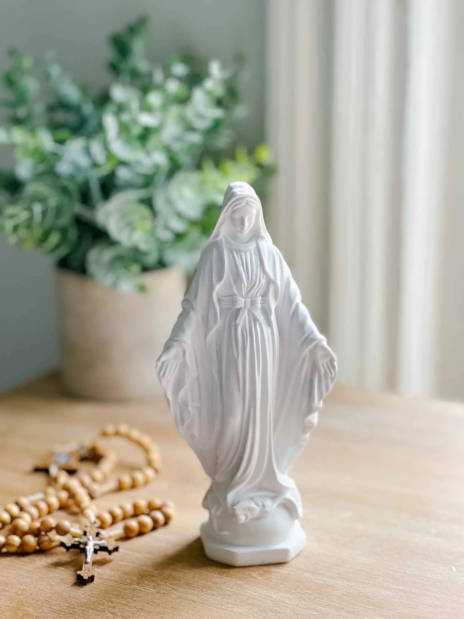 Mary Tabernacle of Love Statue: Size and Placement Guide