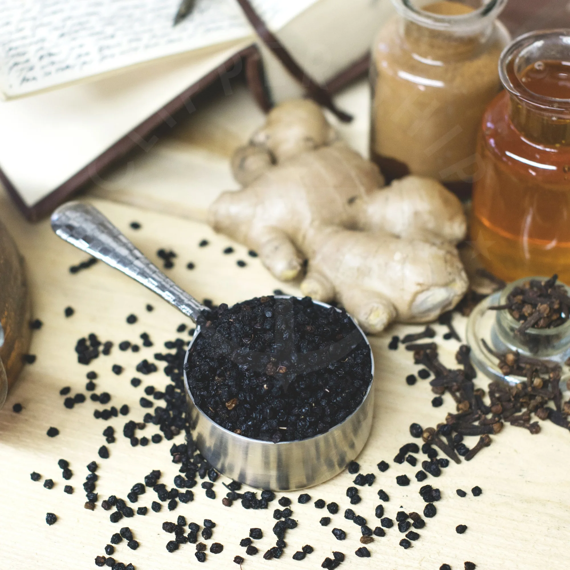 Tè biologico all'ibisco o al sambuco: quale scegliere?