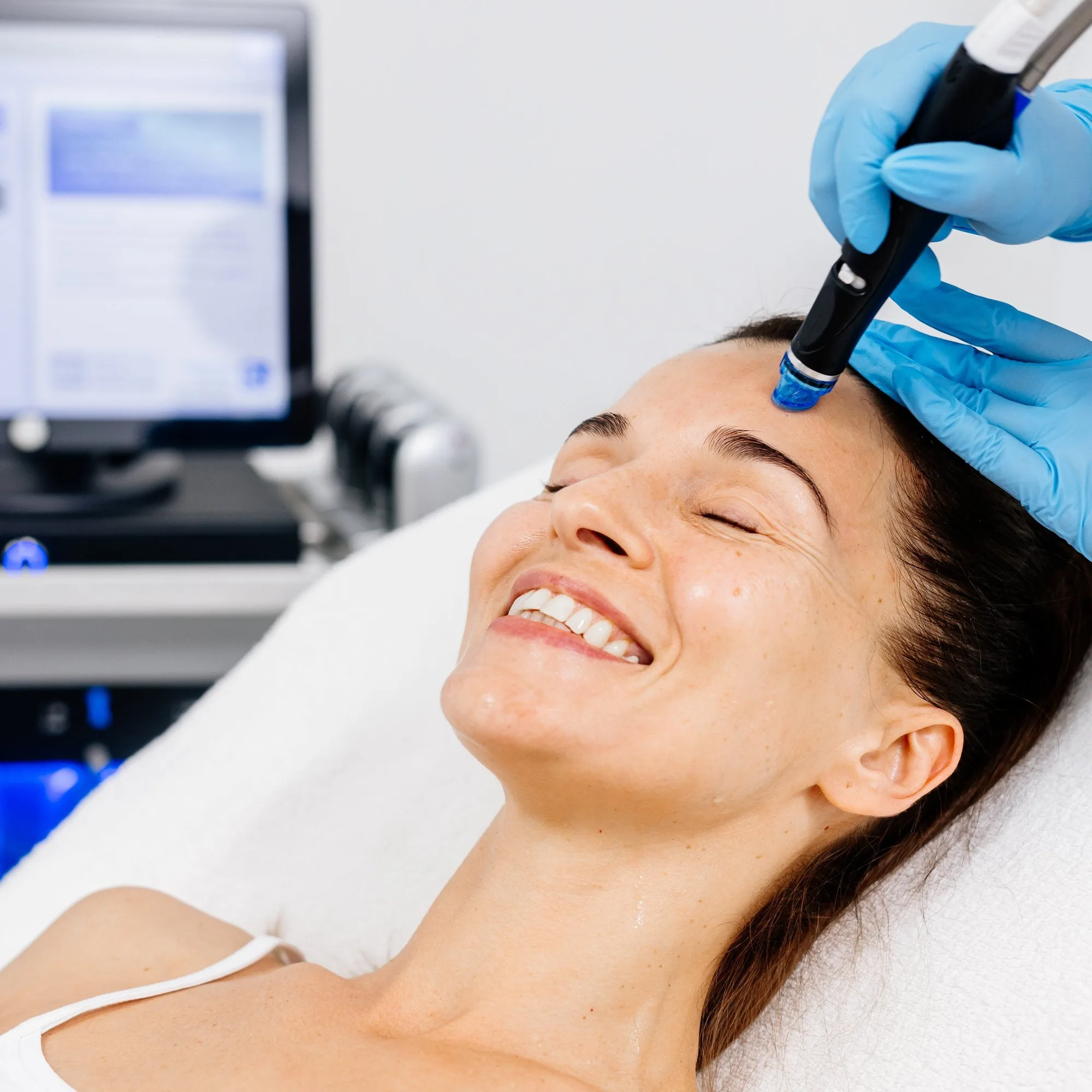 Co očekávat od ošetření Hydrafacial Luxury+