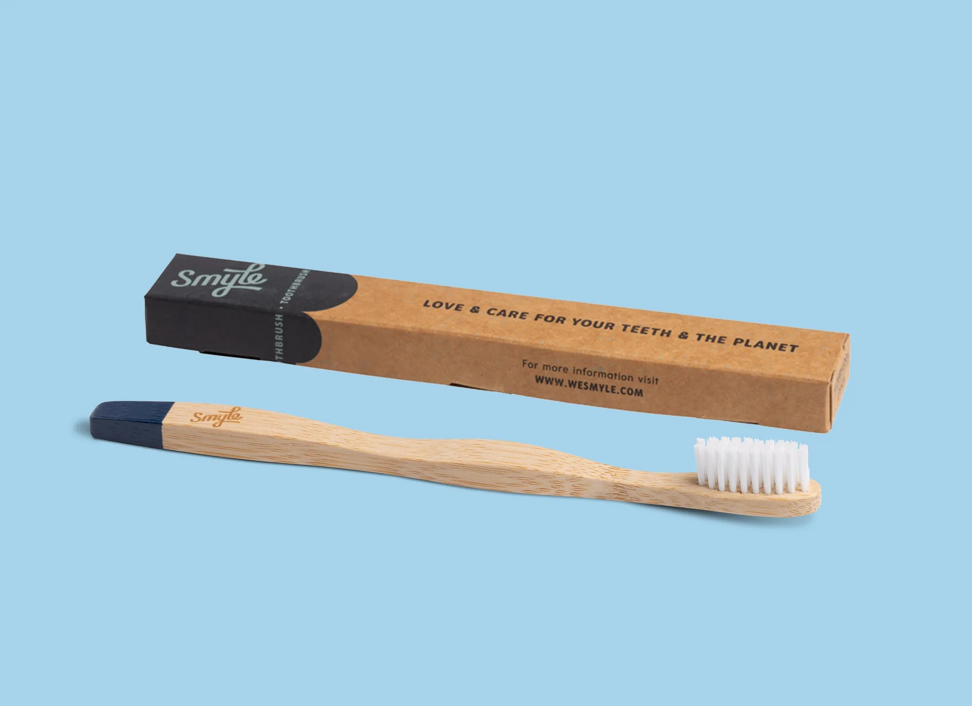 How to Use a Bamboo Toothbrush: Techniques for a Thorough Clean