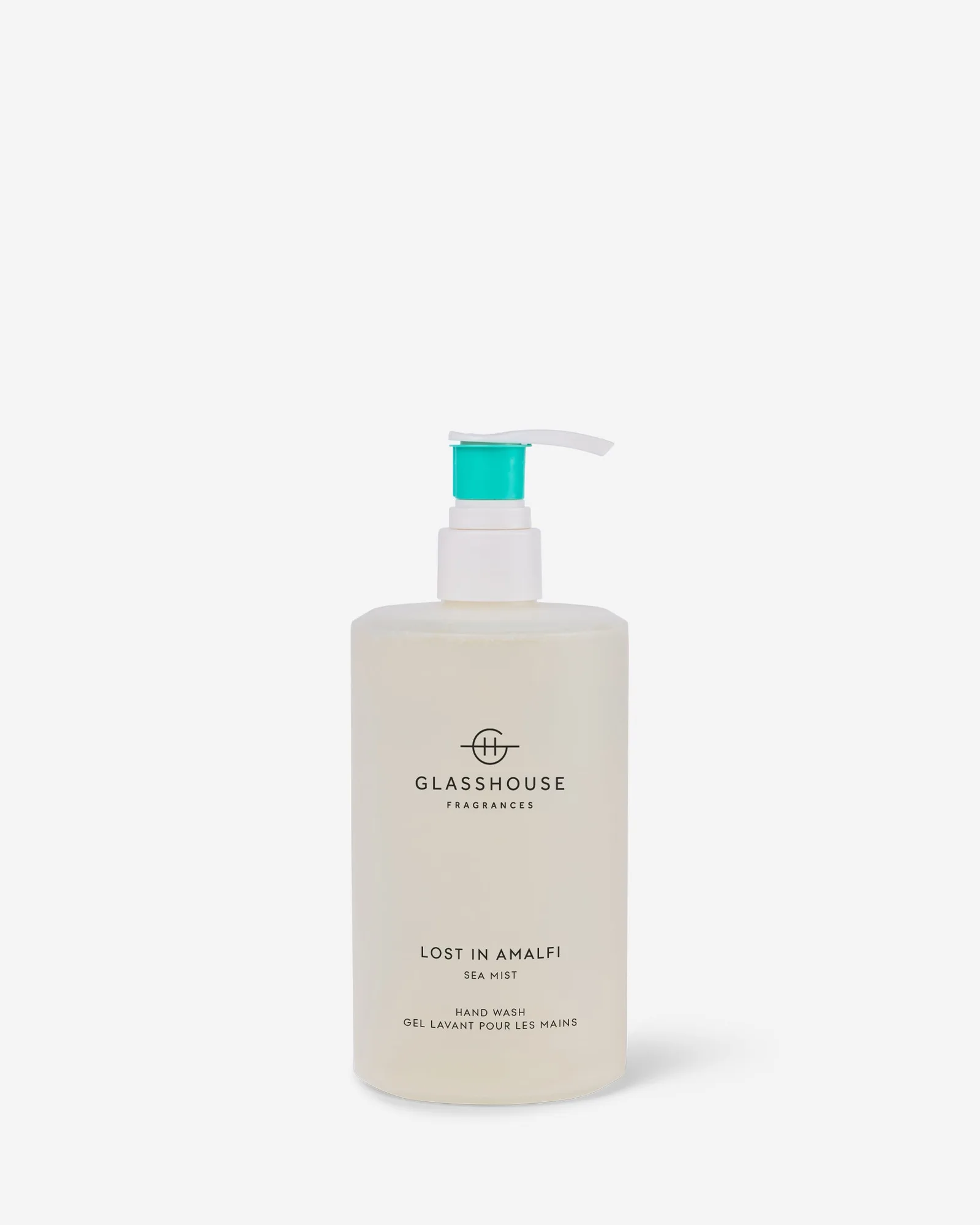 The Hamptons vs Lost in Amalfi: Coastal vs Mediterranean Fragrance