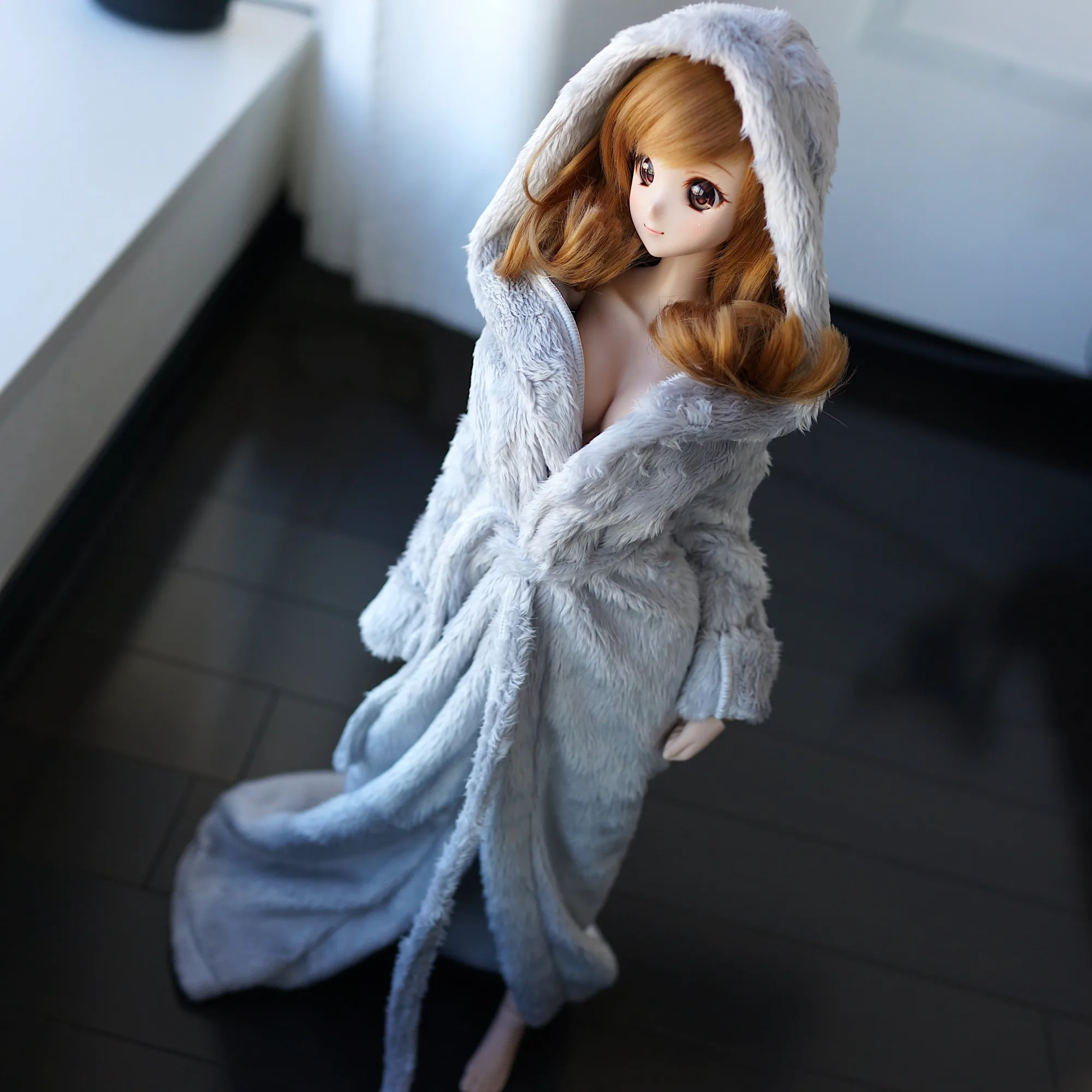 Fluffy Hooded Gown Styling for Smart Doll