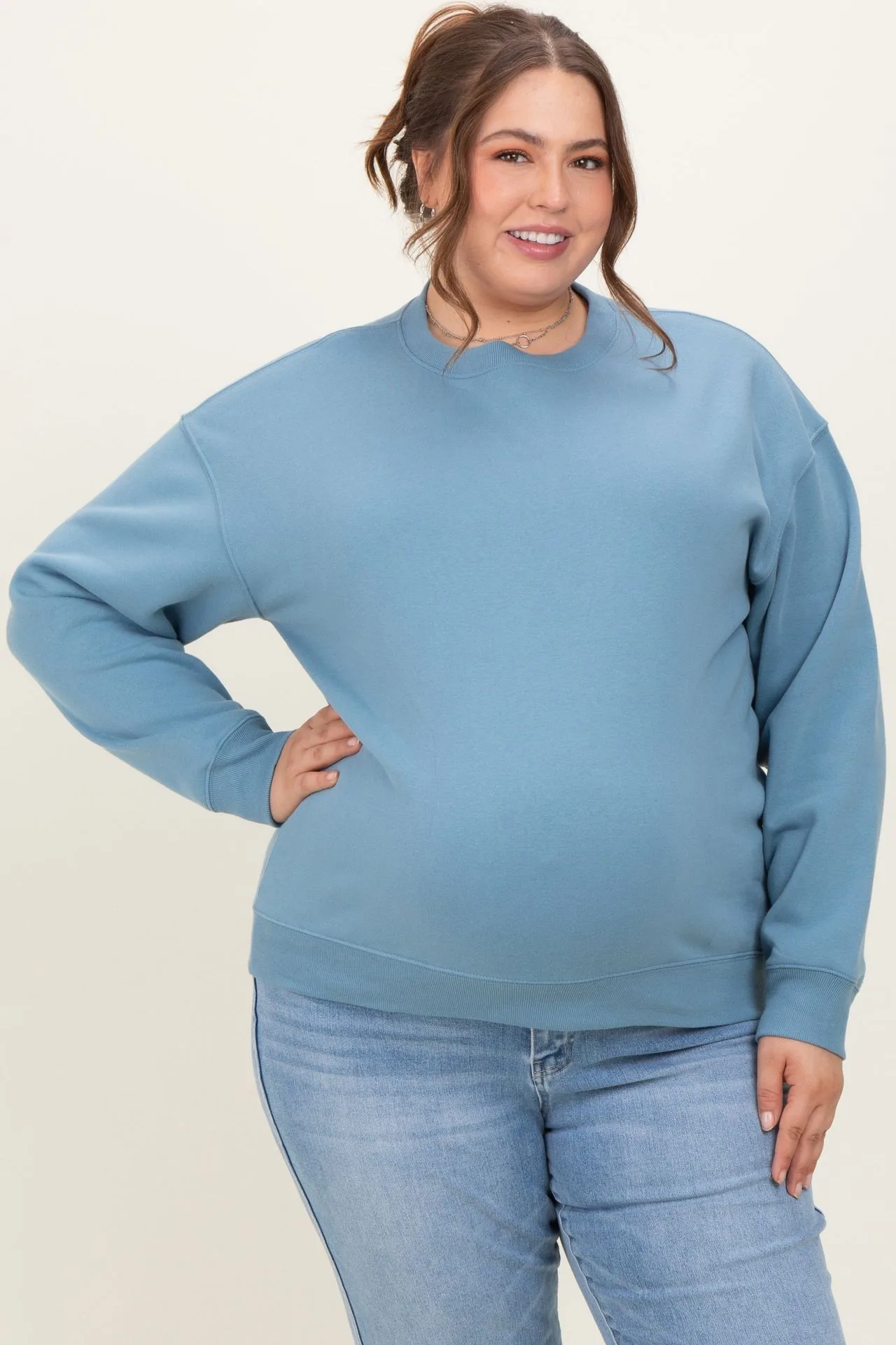 Top Maternity Clothing Trends for the Current Season: Stylish Pregnancy Style