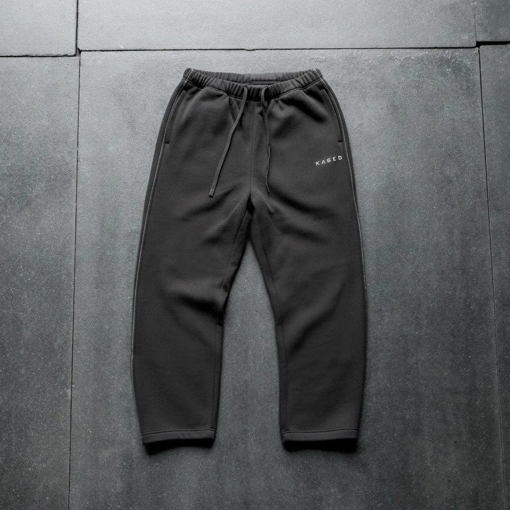 Ascent Straight Leg Sweats: Przewodnik po kroju i materiale