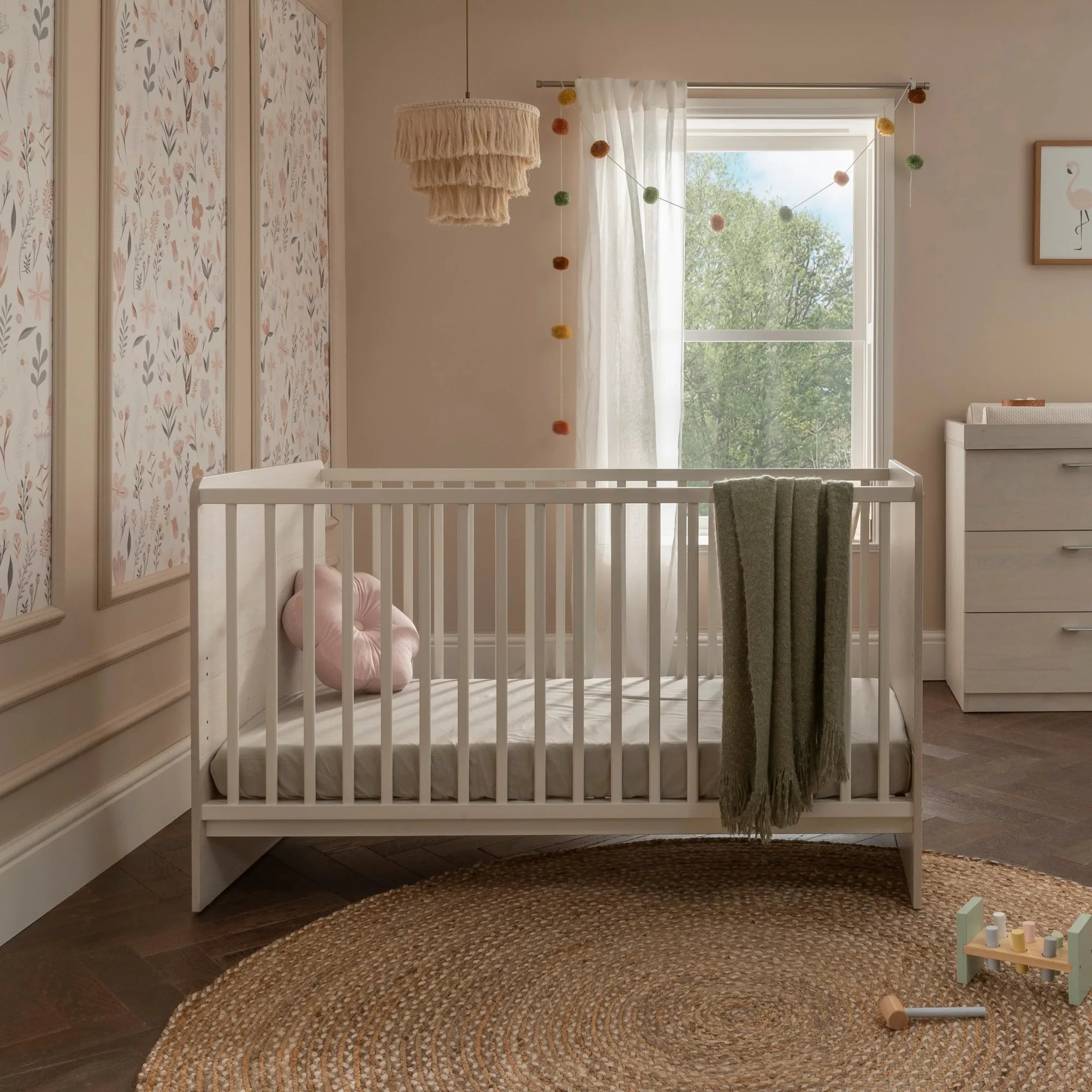 Freya vs Clara Lettino: Quale si adatta alla tua nursery?