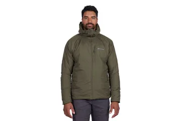 Trail Light Dog Jacket vs. Standard Dog Coats: Which Is Right for Your Pup?