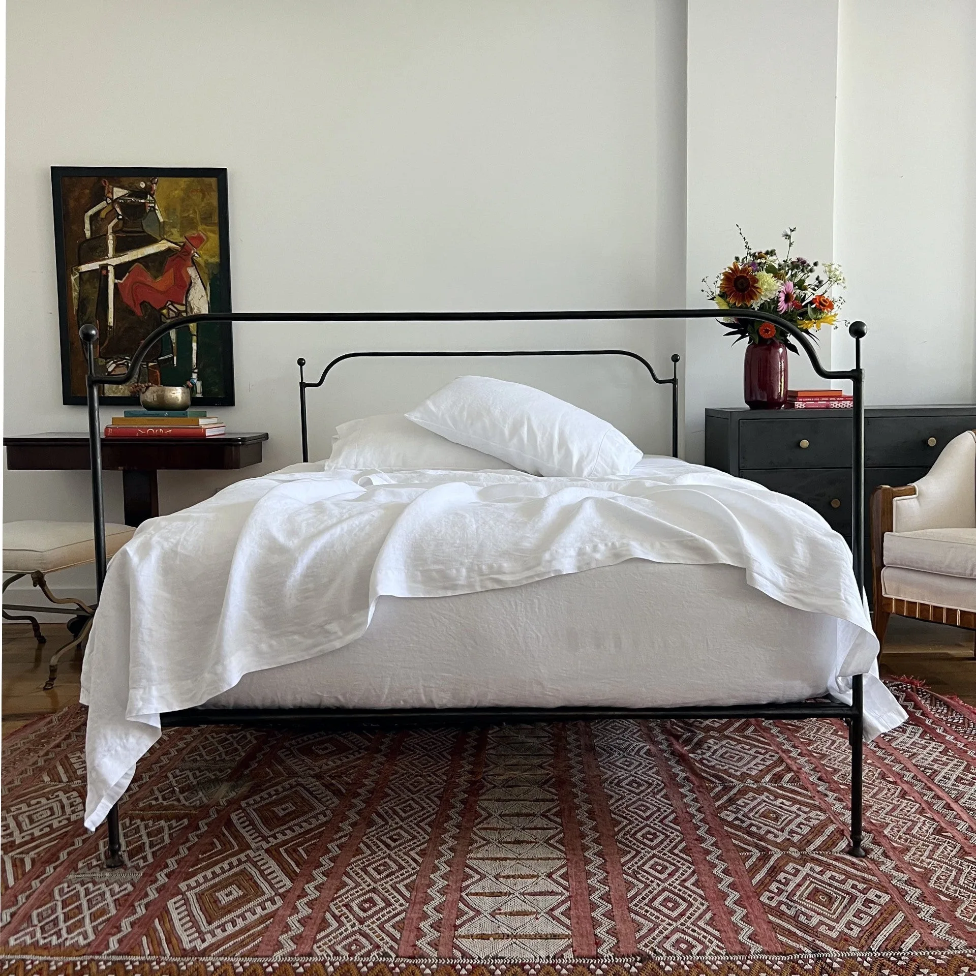 The Complete Guide to Linen Bedskirts: Sizes and Styles