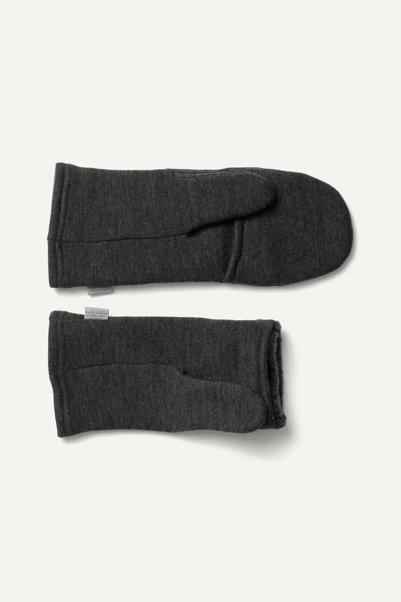 Gloves vs Mittens: Which Keeps Your Hands Warmer?