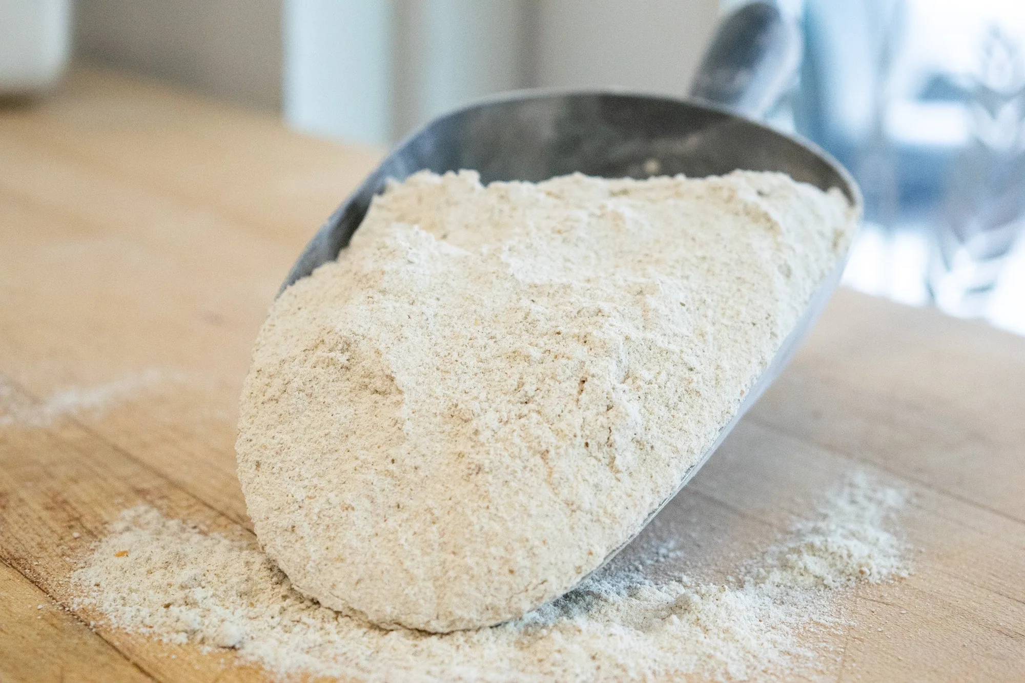 Bulk Whole Wheat All Purpose Flour 25#: Who Should Buy It?