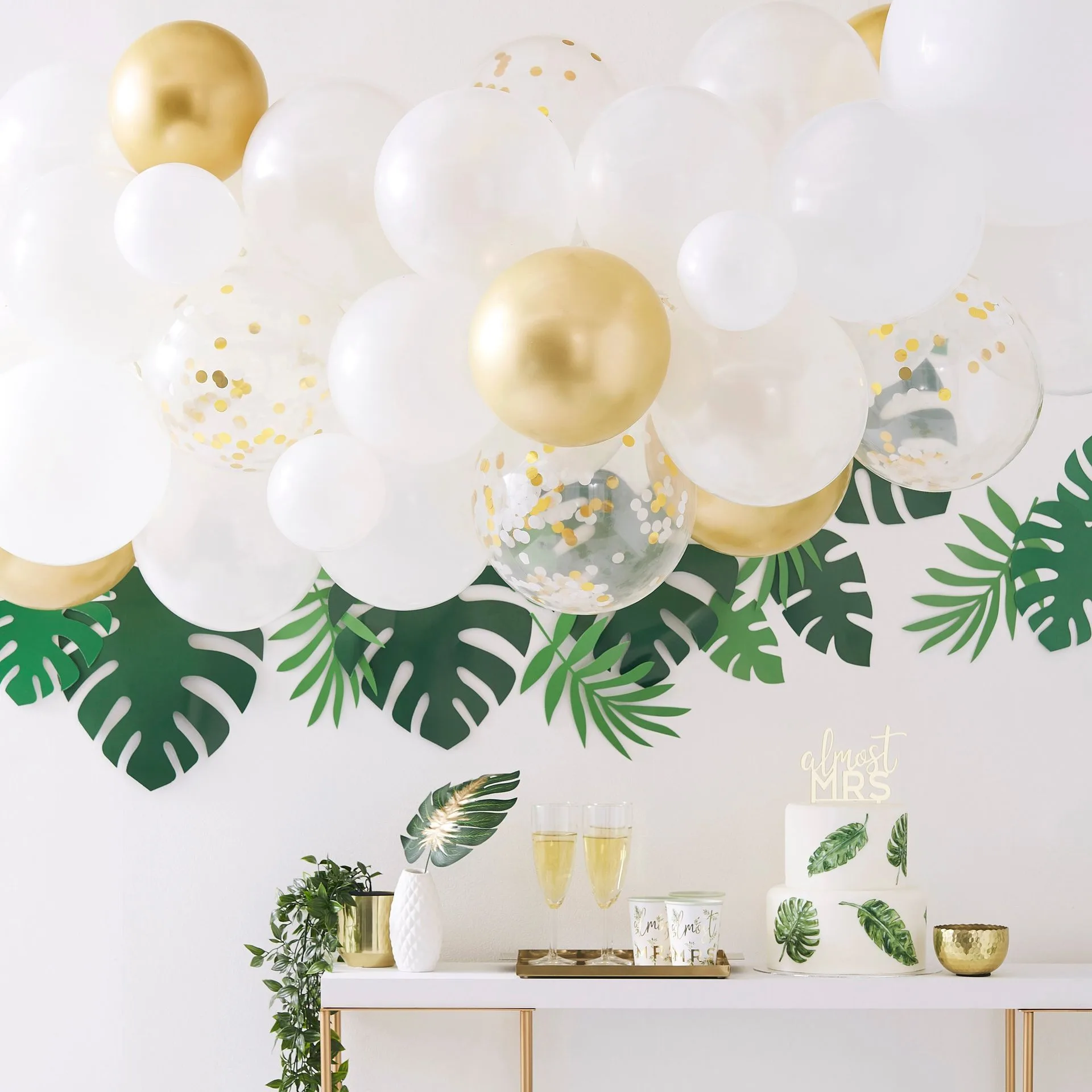 Transform Your Space with Romantic Valentine's Day Decorations: Balloons, Candles, and Bunting