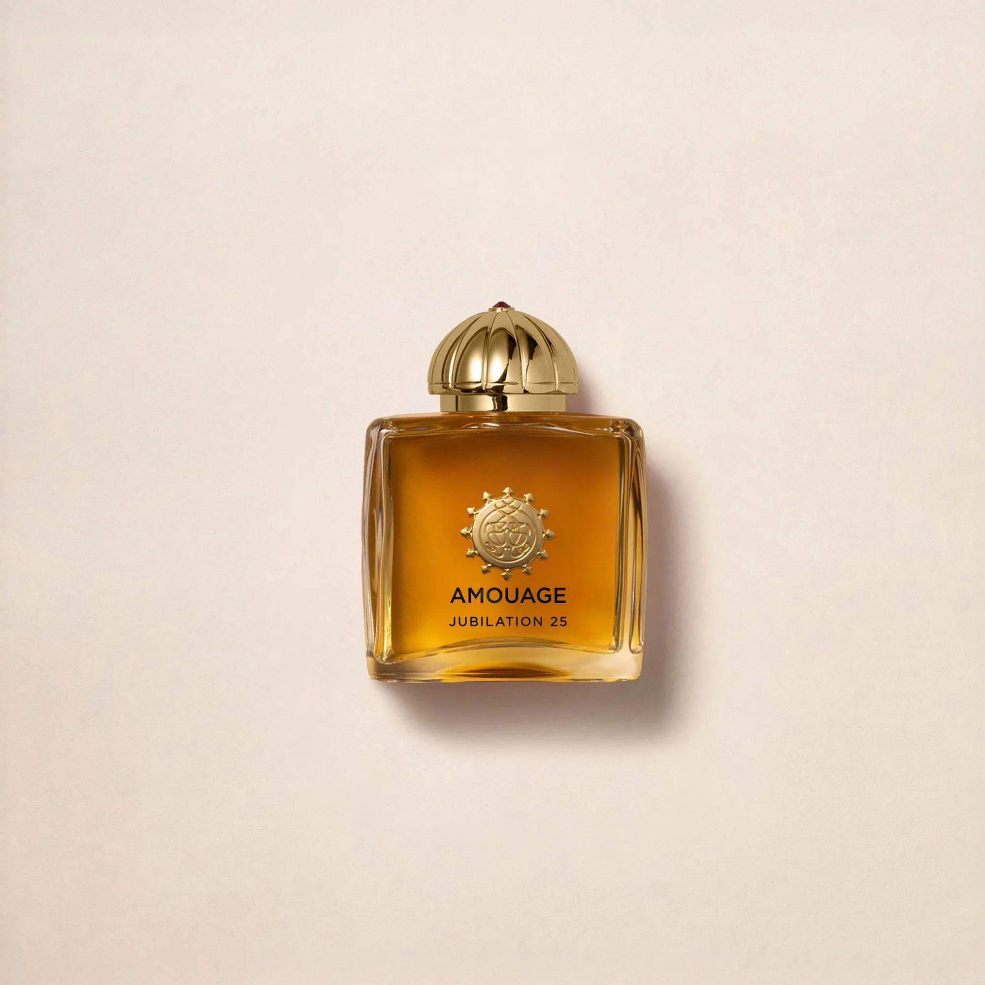 How to Gift Perfume: The Ultimate Amouage Guide for Every Occasion