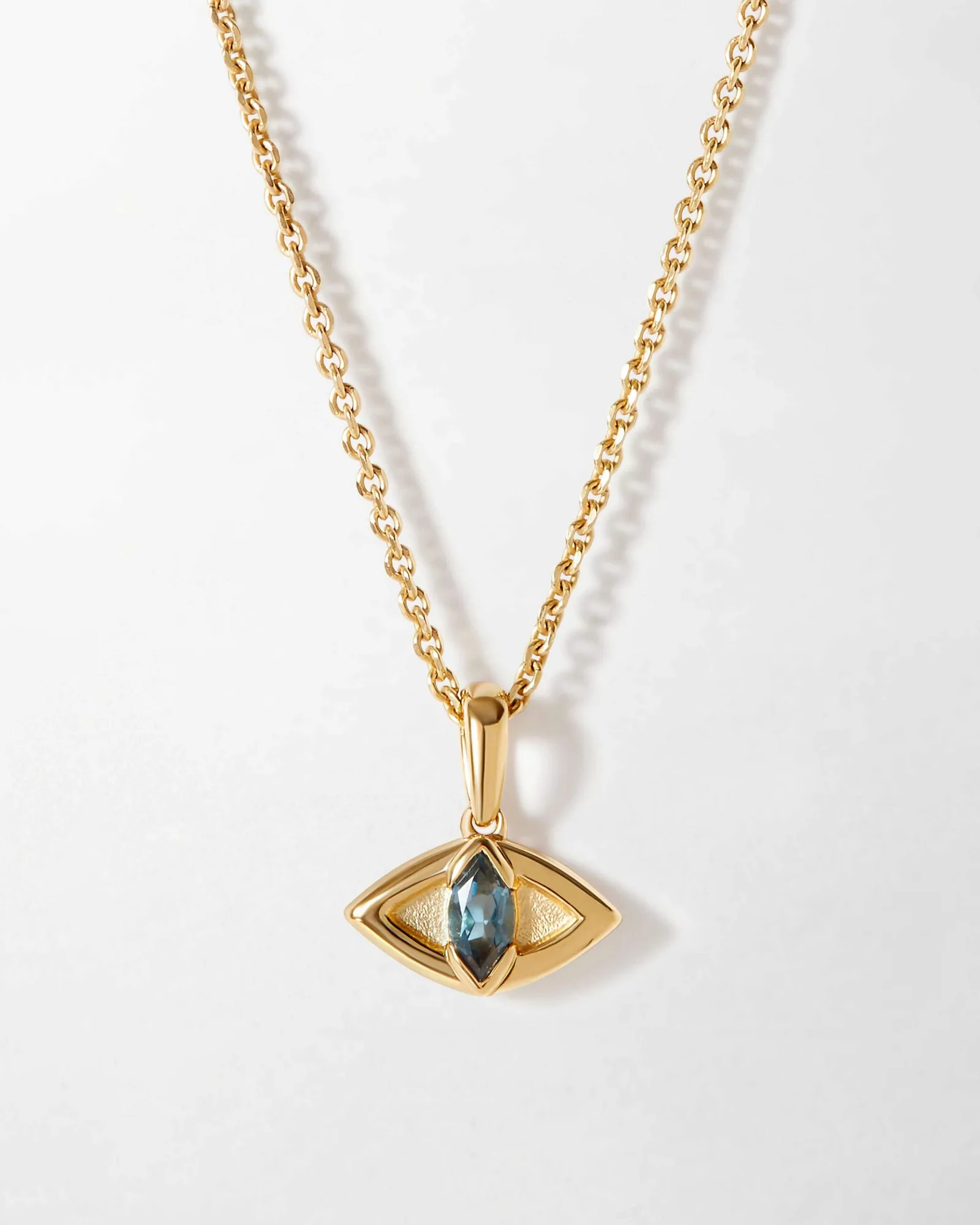 What Does the Evil Eye Symbolize? A Guide to Protection Jewelry and Its Meanings