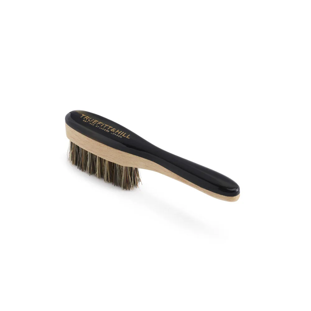 How to Use an Ox Horn Beard Brush for a Healthier Beard
