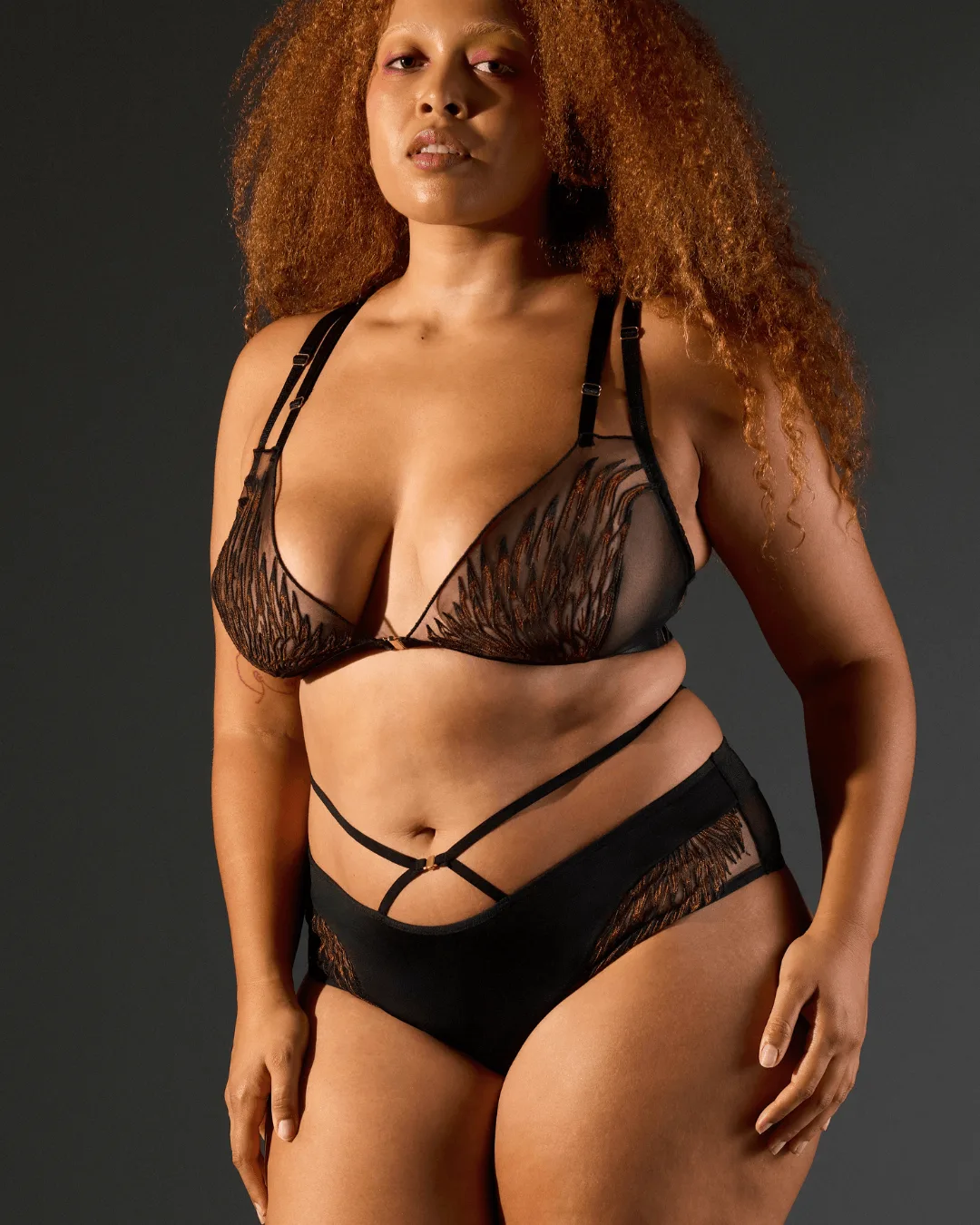 Pegasus Bralette & Thong Set - Black