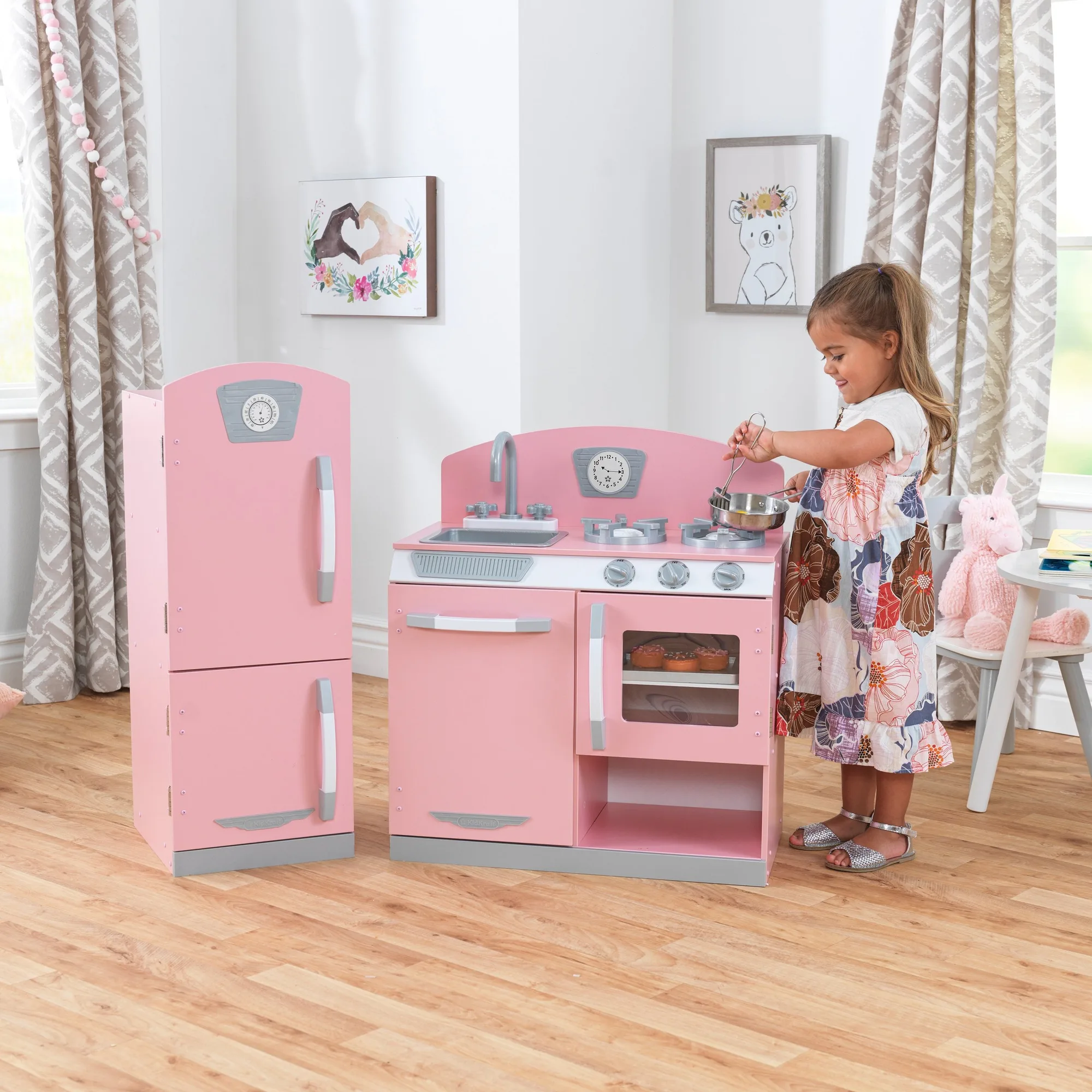 Pink Retro Kitchen vs Vintage Play Kitchen: Which to Choose
