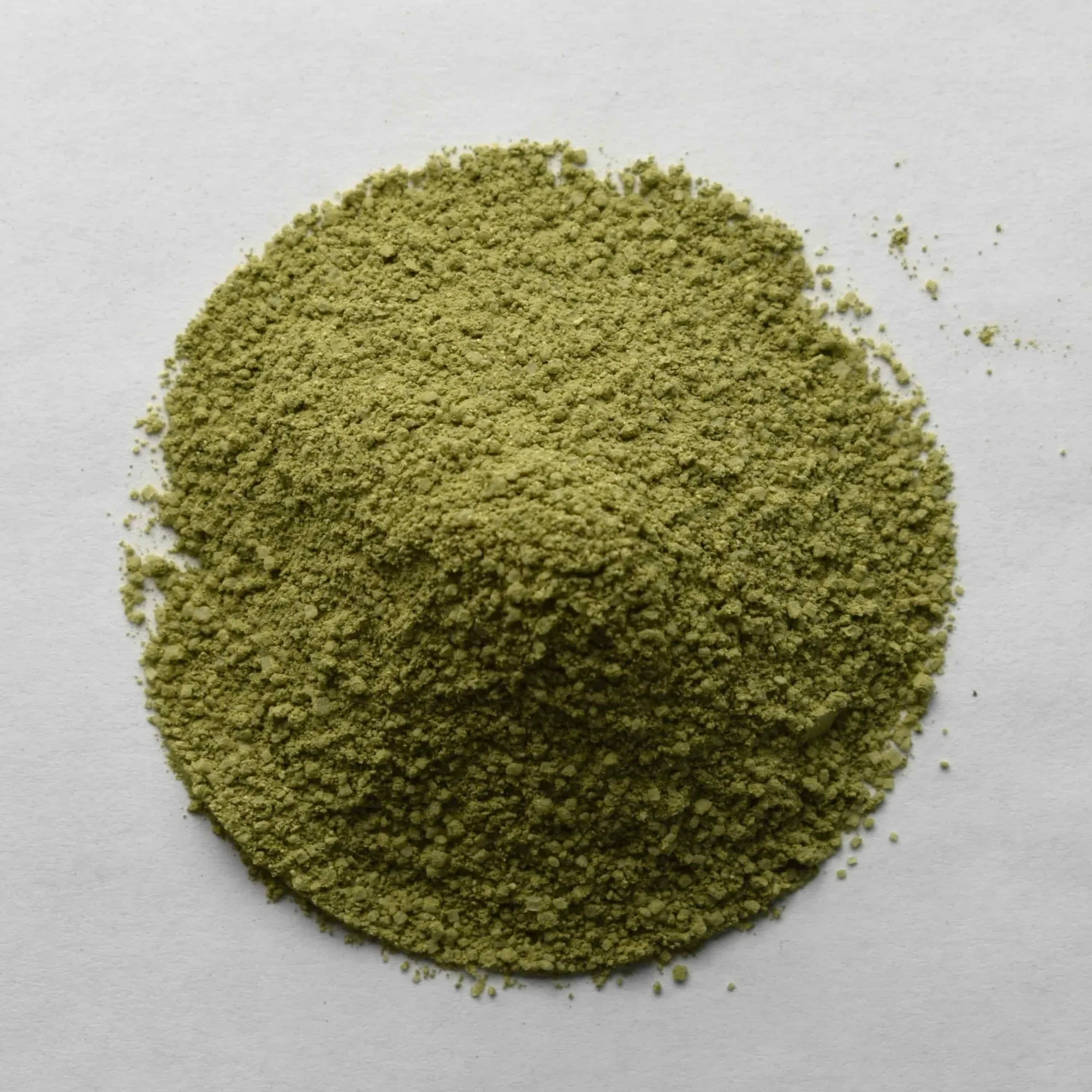 Aardbeien matcha thee zetten