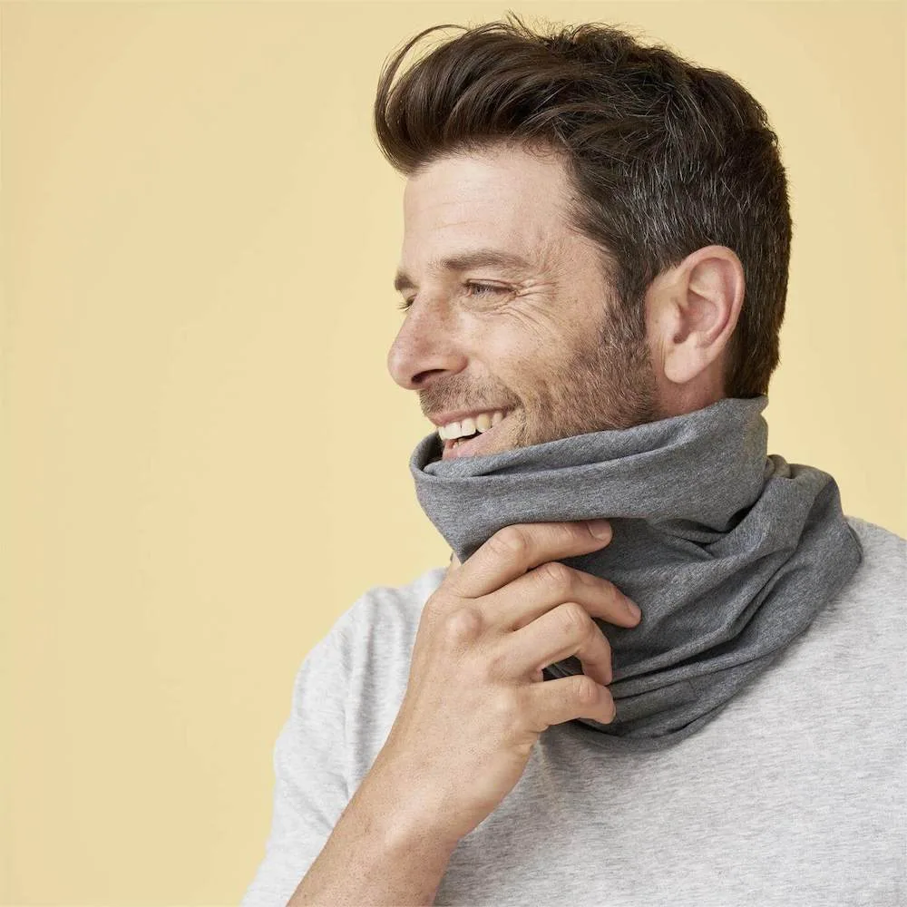 How to Layer a Scarf or Snood for Eczema-Prone Skin