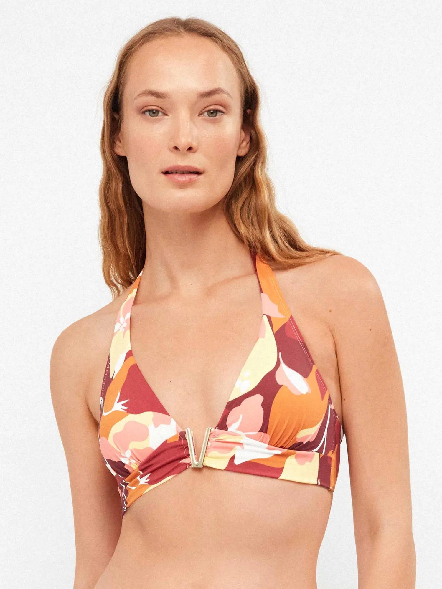 Top bikini triangular halter, sin aro con copa fija estampado