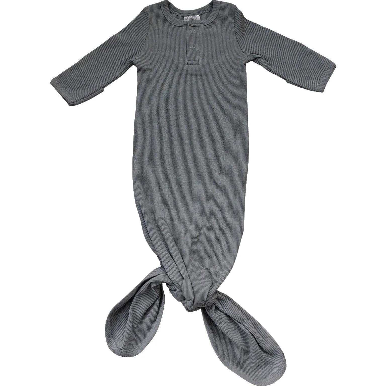 Why Baby Sleep Gowns Are Perfect for Newborns