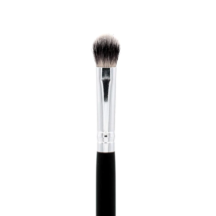 How to Choose the Right Eyeshadow Brush for Your Eye Shape: A Practical Guide