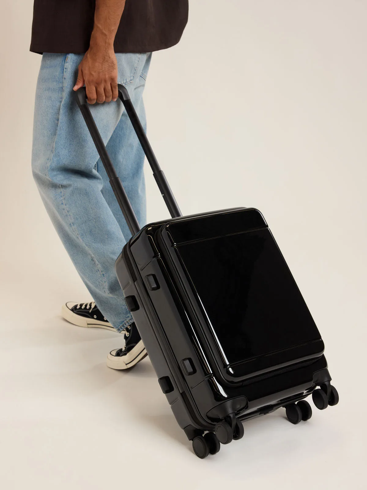 CALPAK vs Other Brands: What Makes CALPAK Unique?