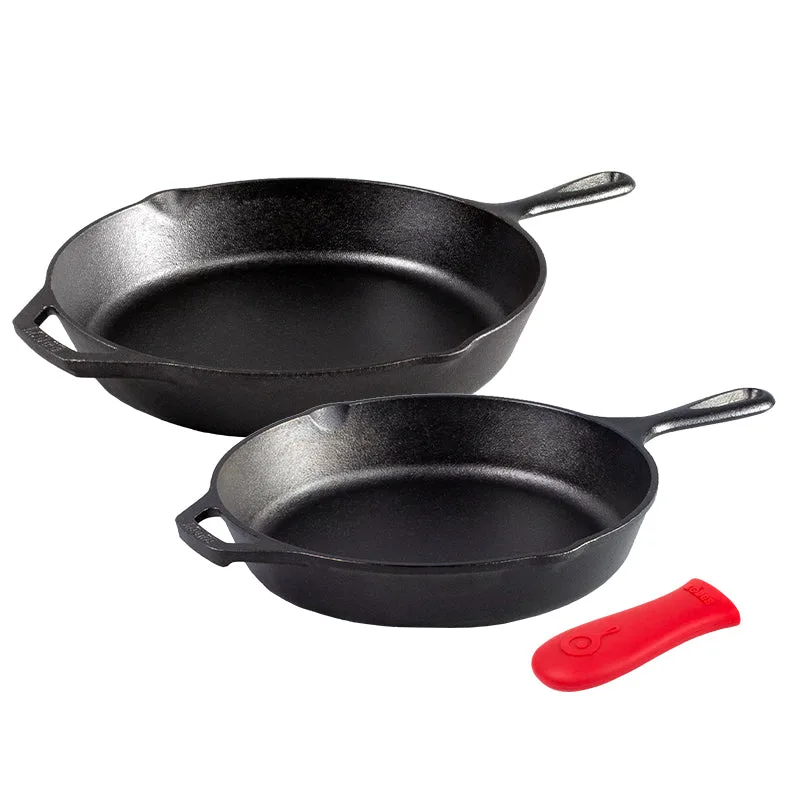 Cast Iron vs Carbon Steel: Which Lodge Material Is Right for Your Kitchen?
