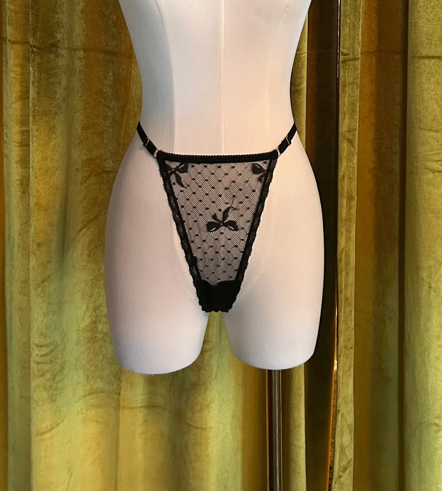 KILO BRAVA LAZO NEGRO MALLA - TANGA