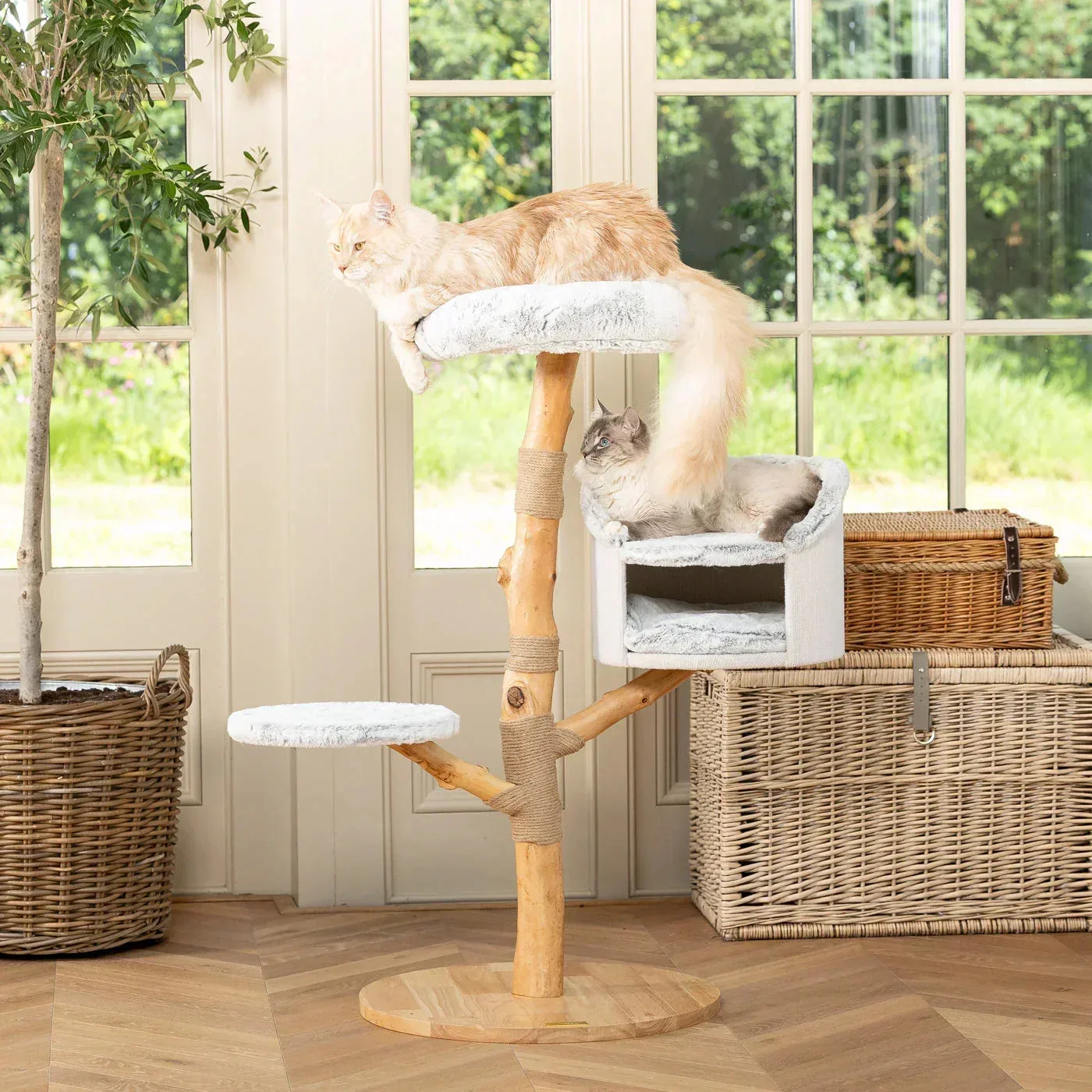 Back To Nature Luxe Cat Tree by Lords & Labradors