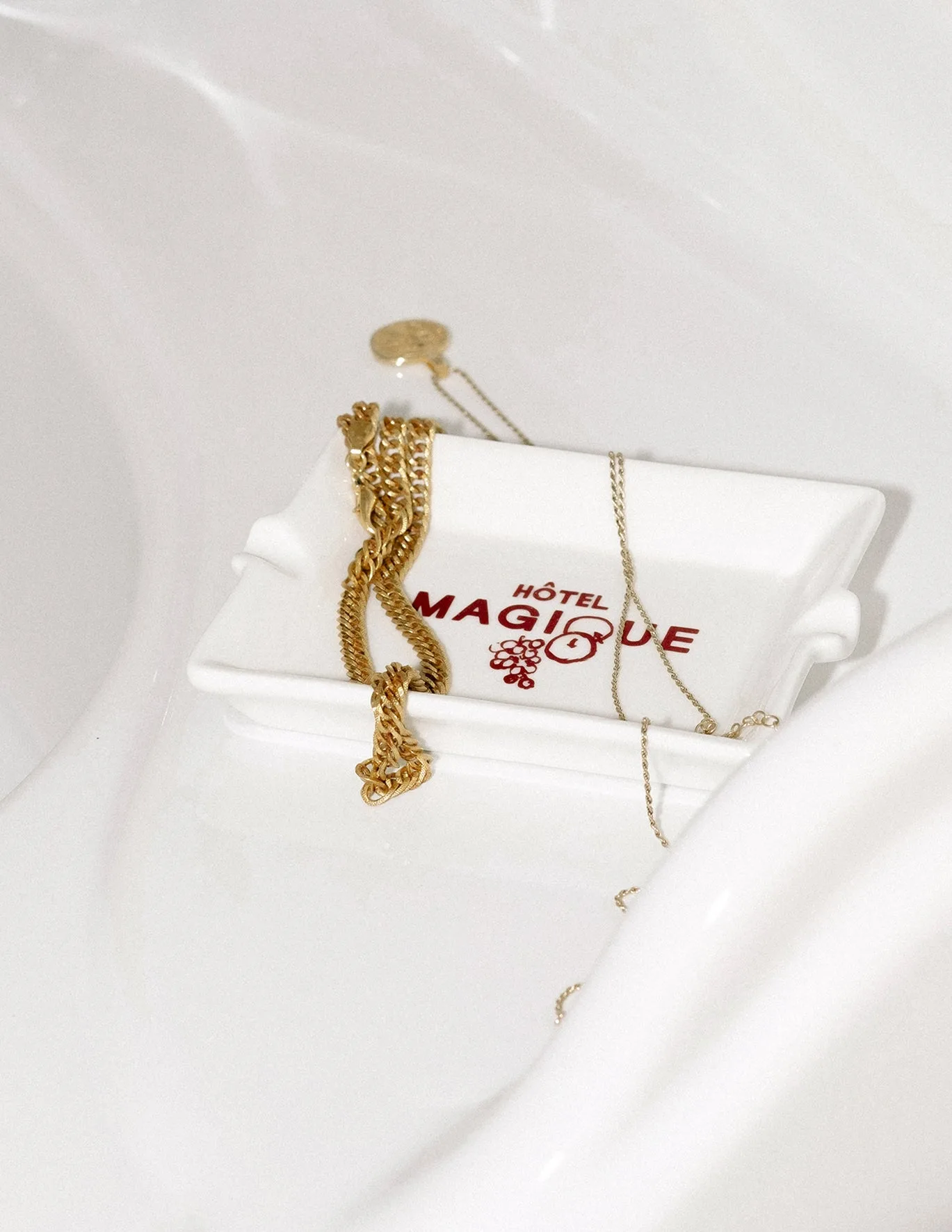 Hotel Souvenirs as Home Decor: A Buyer's Guide to Authentic and Unique Finds