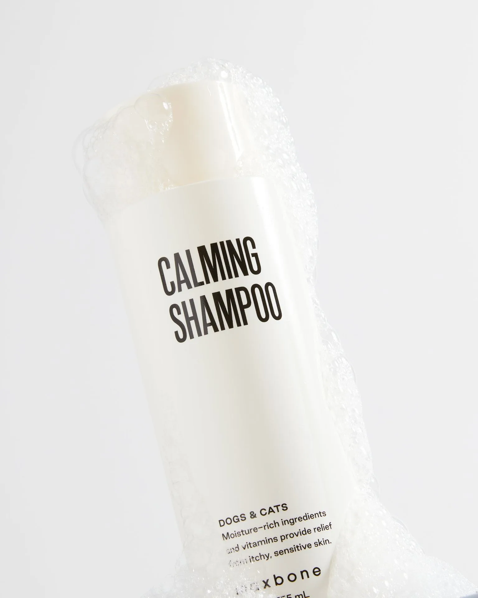 How to Use Calming Shampoo and Coat Spray for a Relaxing Grooming Routine
